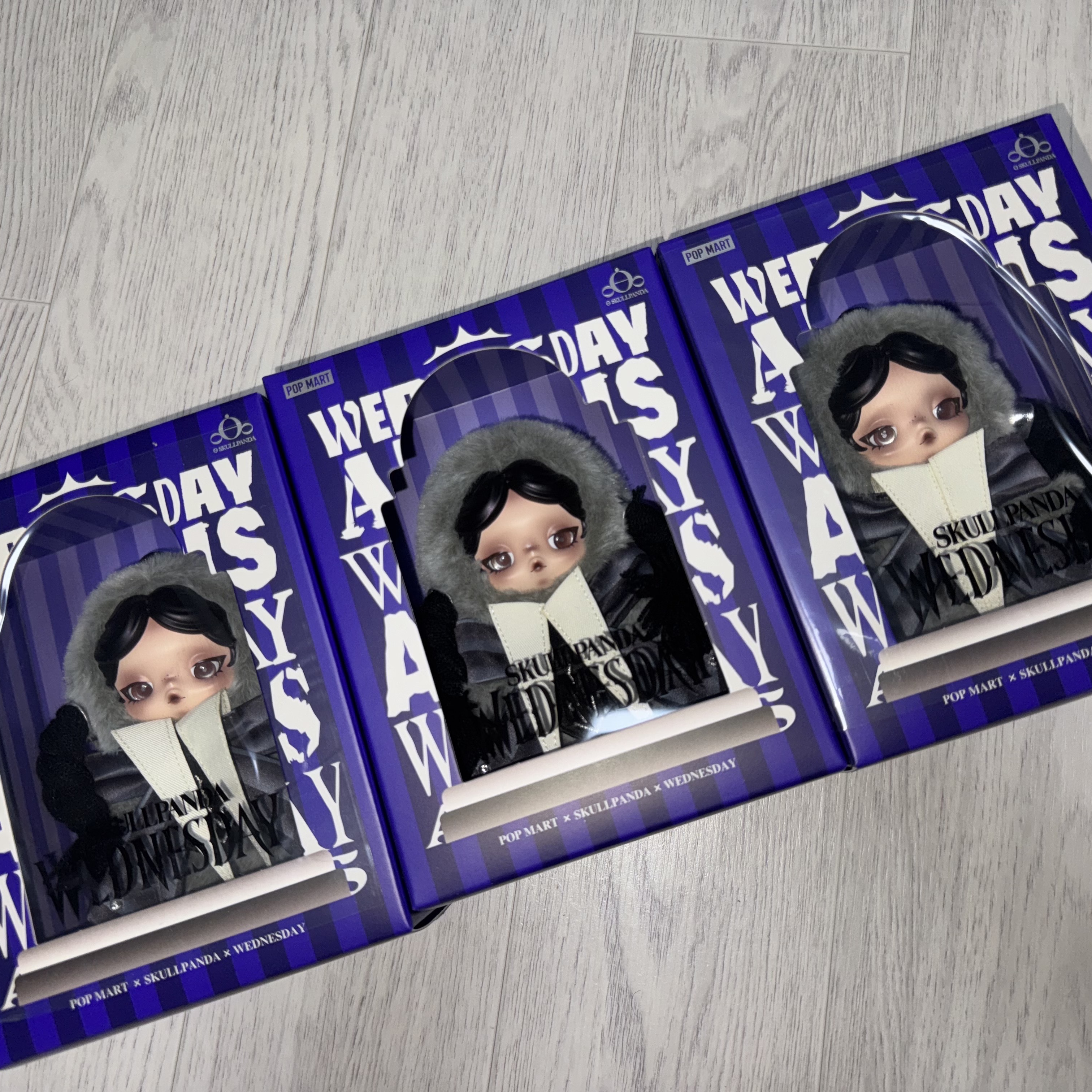 Pop Mart Skullpanda x Wednesday Plush Nevermore Academy Uniform Version 착용 스타일 - 1