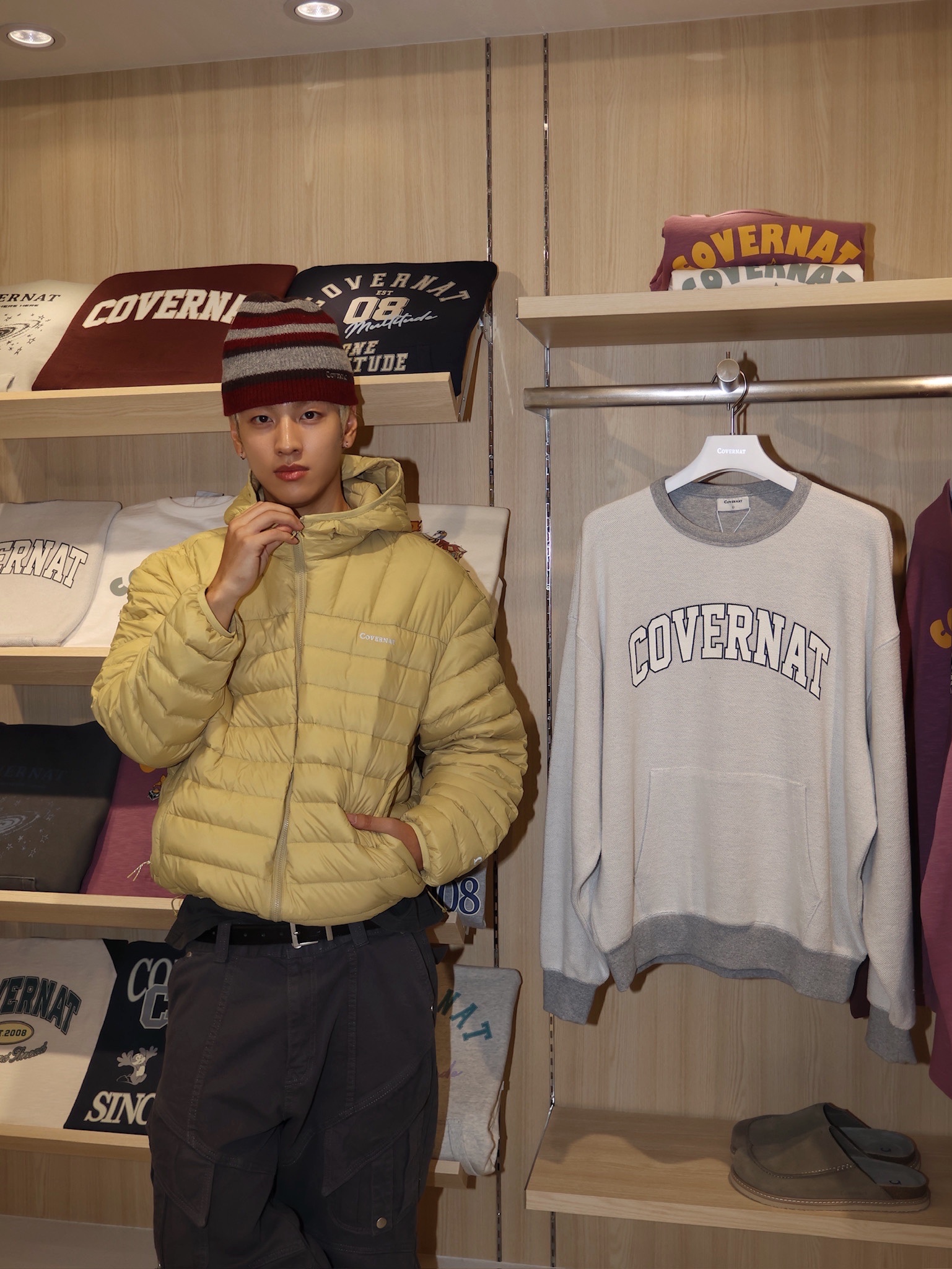 Covernat Logo Stripe Uncuffed Beanie Wine, Covernat Coverlight Packable Hoodie Down Black 착용 스타일
