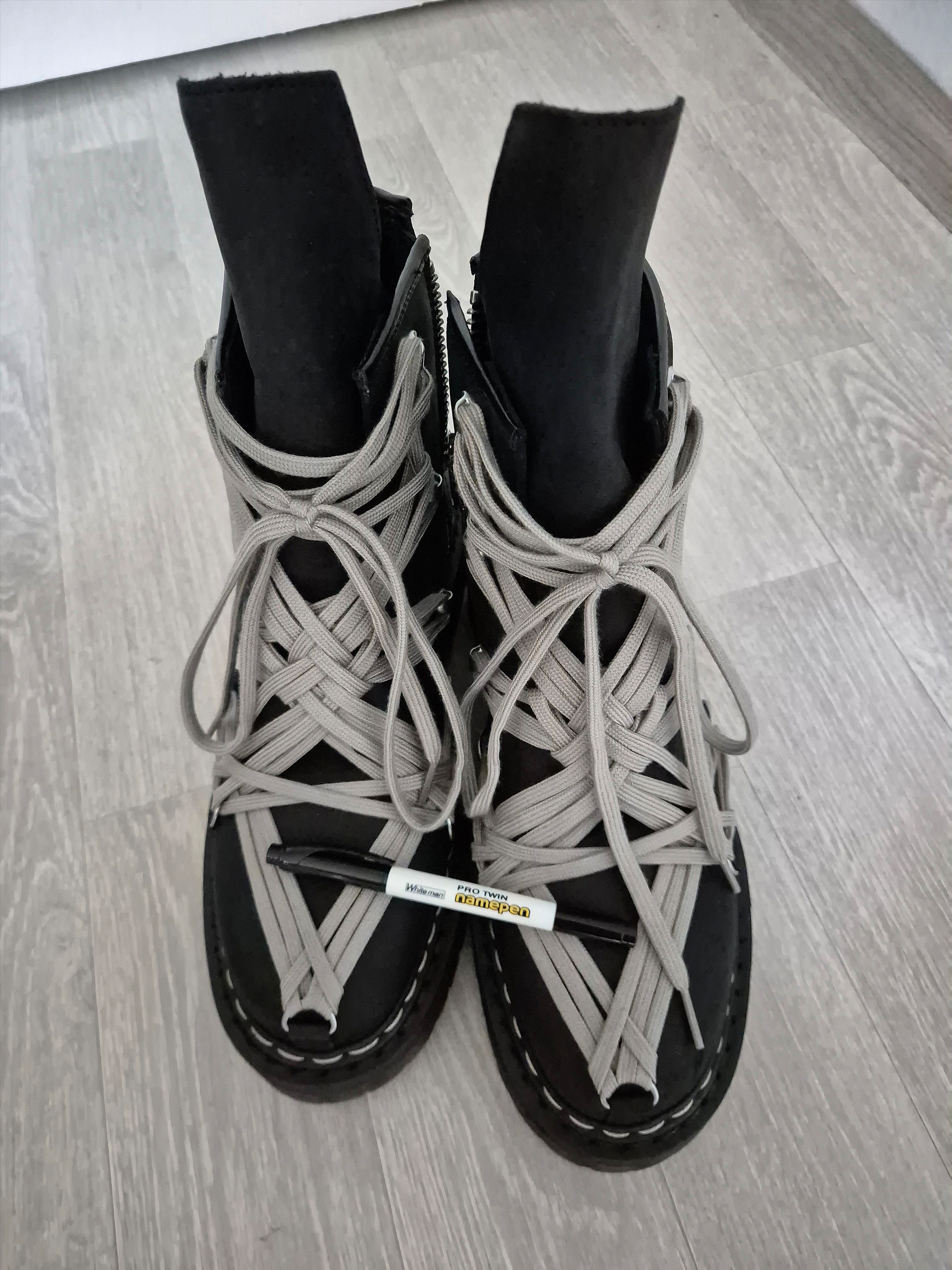 Dr. Martens x Rick Owens 1460 Quad Sole Mega Lace Boots Black 착용 스타일
