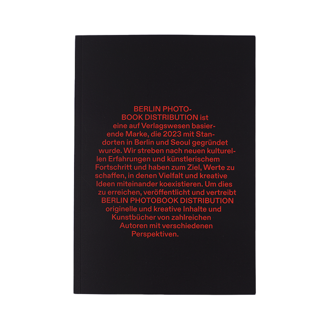 ODE-HO-114-BG Berlin Photobook Distribution 002 Note Black