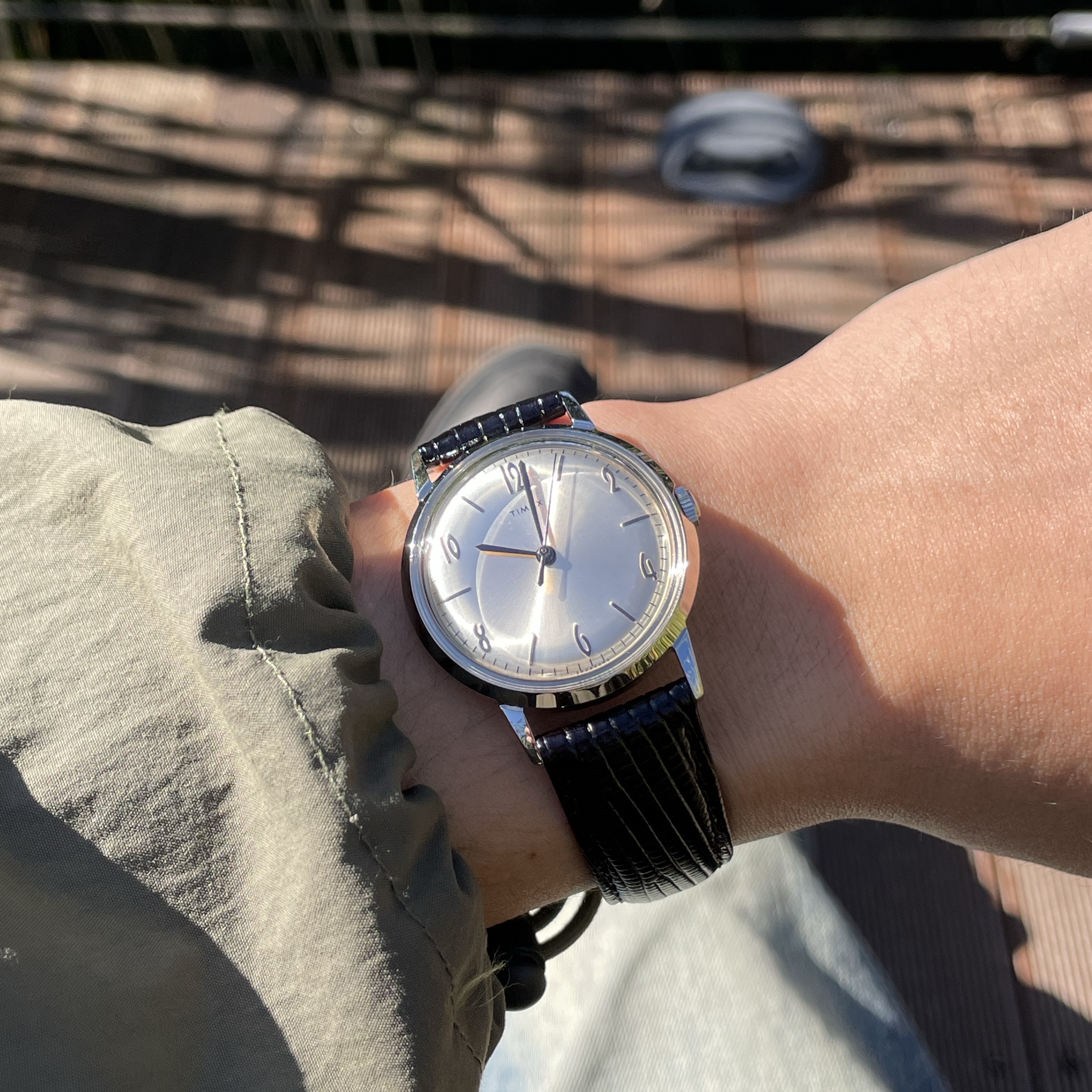 Timex Marlin OG 34mm Leather Strap Watch Black Silver 착용 스타일 - 2