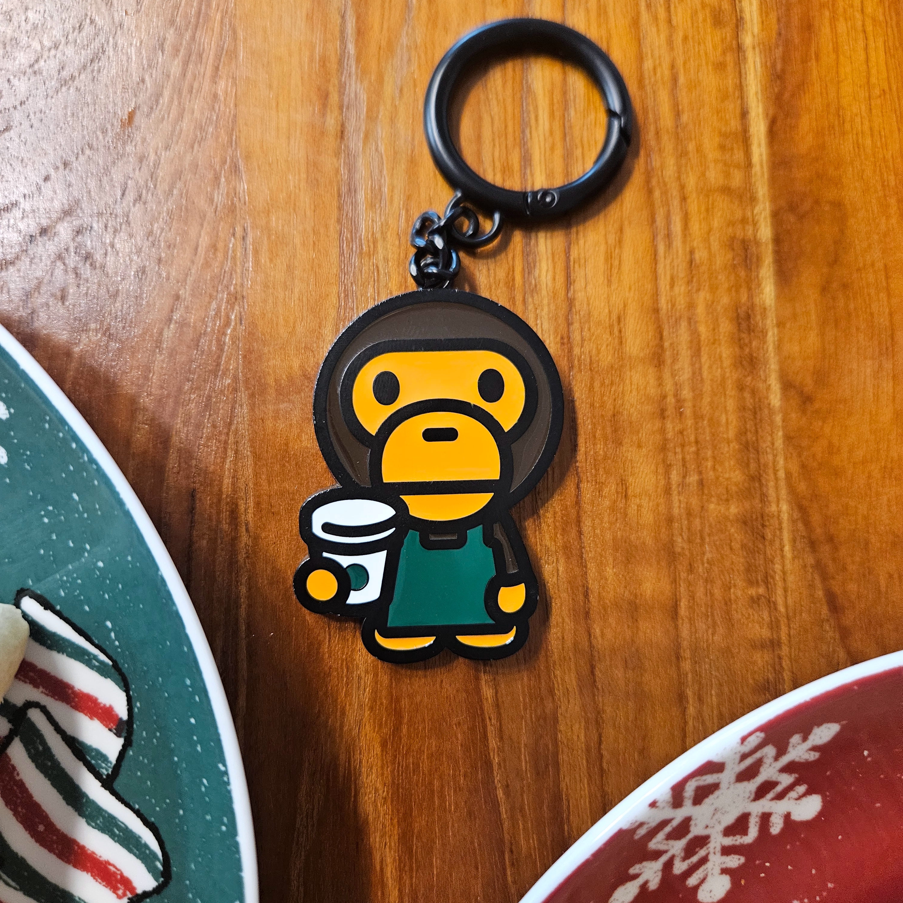 Starbucks x BAPE Baby Milo Keychain 착용 스타일 - 3