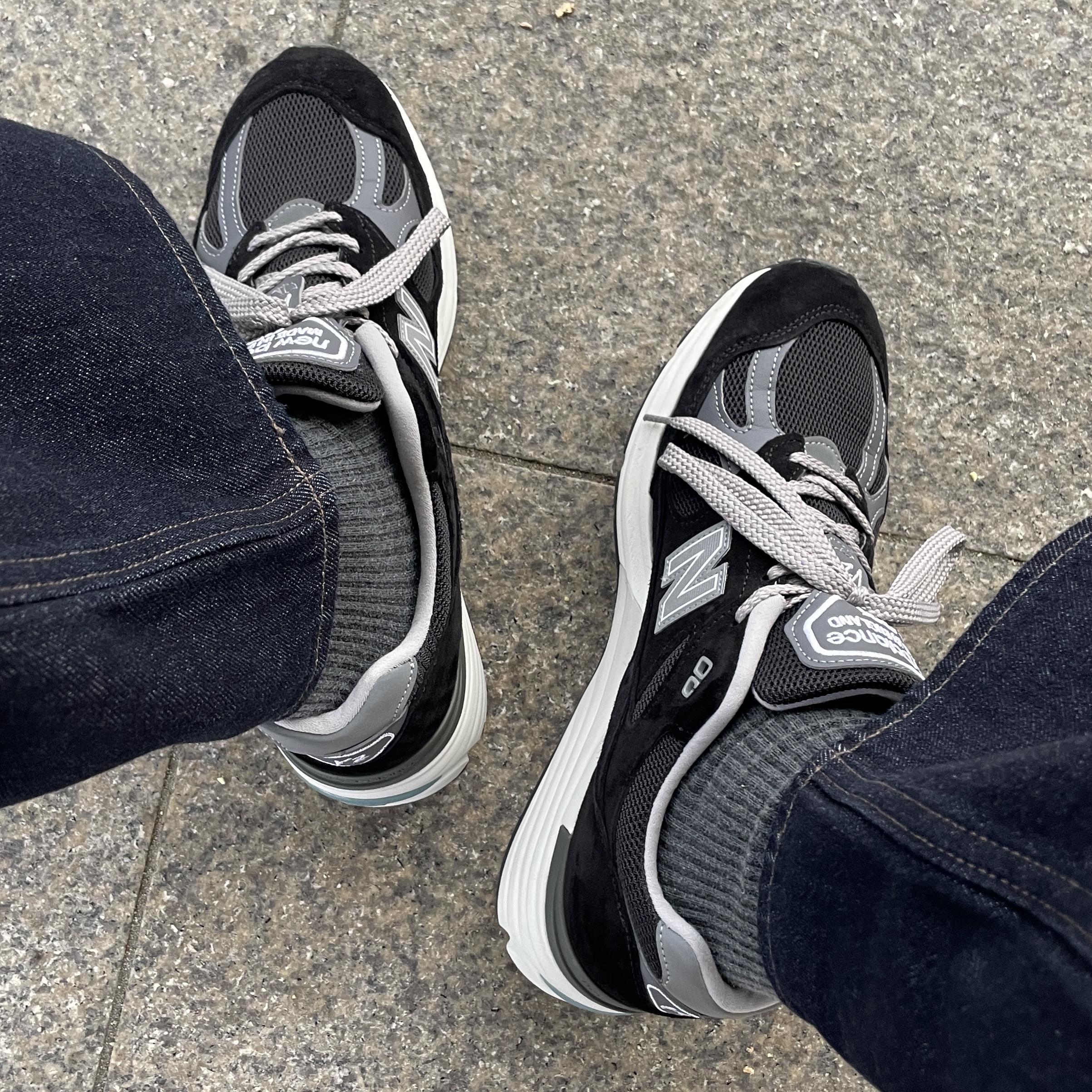 New Balance 991v2 Made in UK Black 착용 스타일