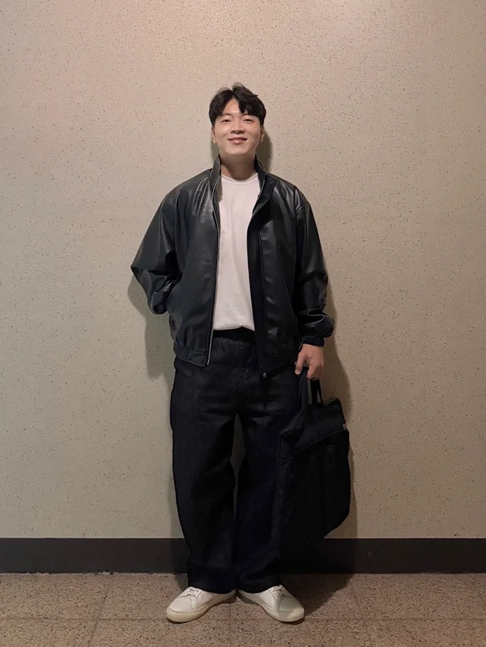 QT8 Garments TL Synthetic Leather Hidden Jacket Black 착용 스타일 - 1