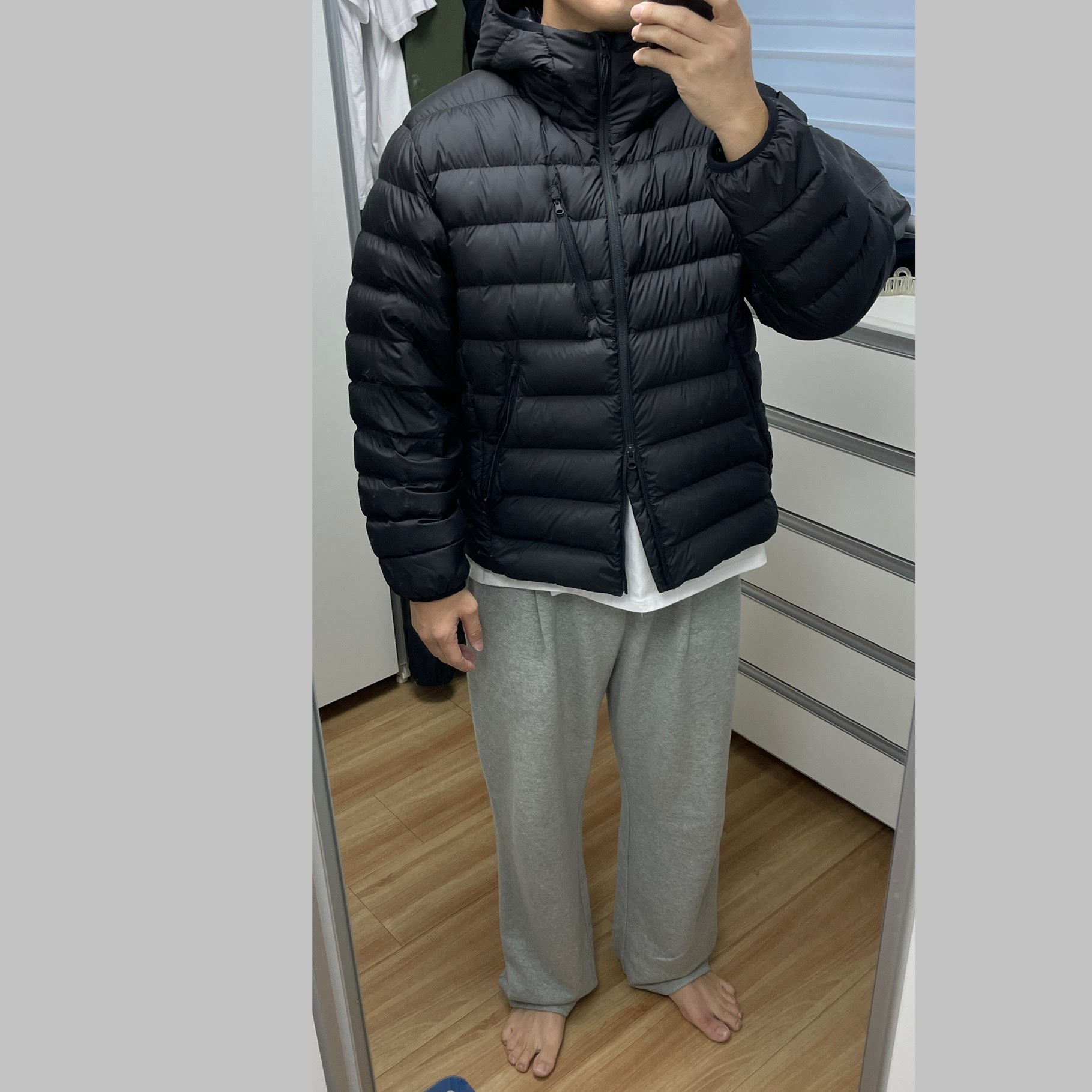 Musinsa Standard City Leisure Hooded Light Down Jacket Black 착용 스타일