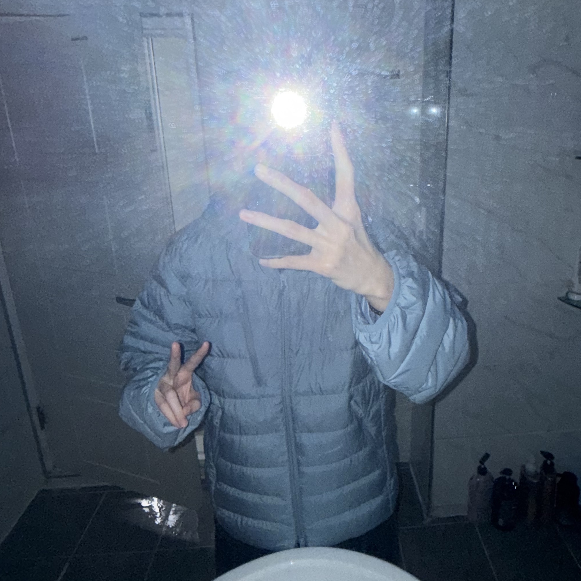 Musinsa Standard City Leisure Hooded Light Down Jacket Moon Blue 착용 스타일 - 1