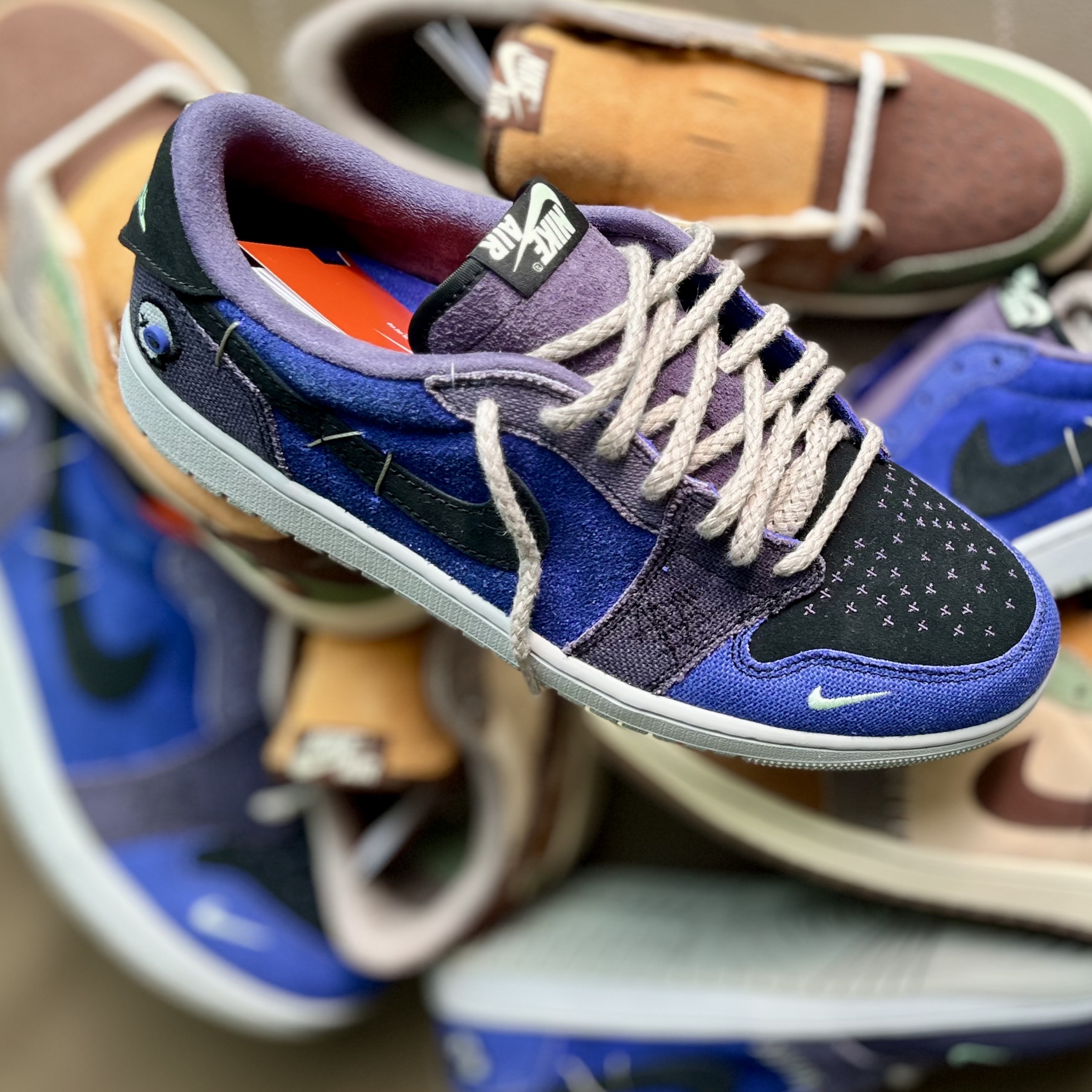 Jordan 1 x Zion Williamson Retro Low OG Regency Purple and Dark Raisin 착용 스타일