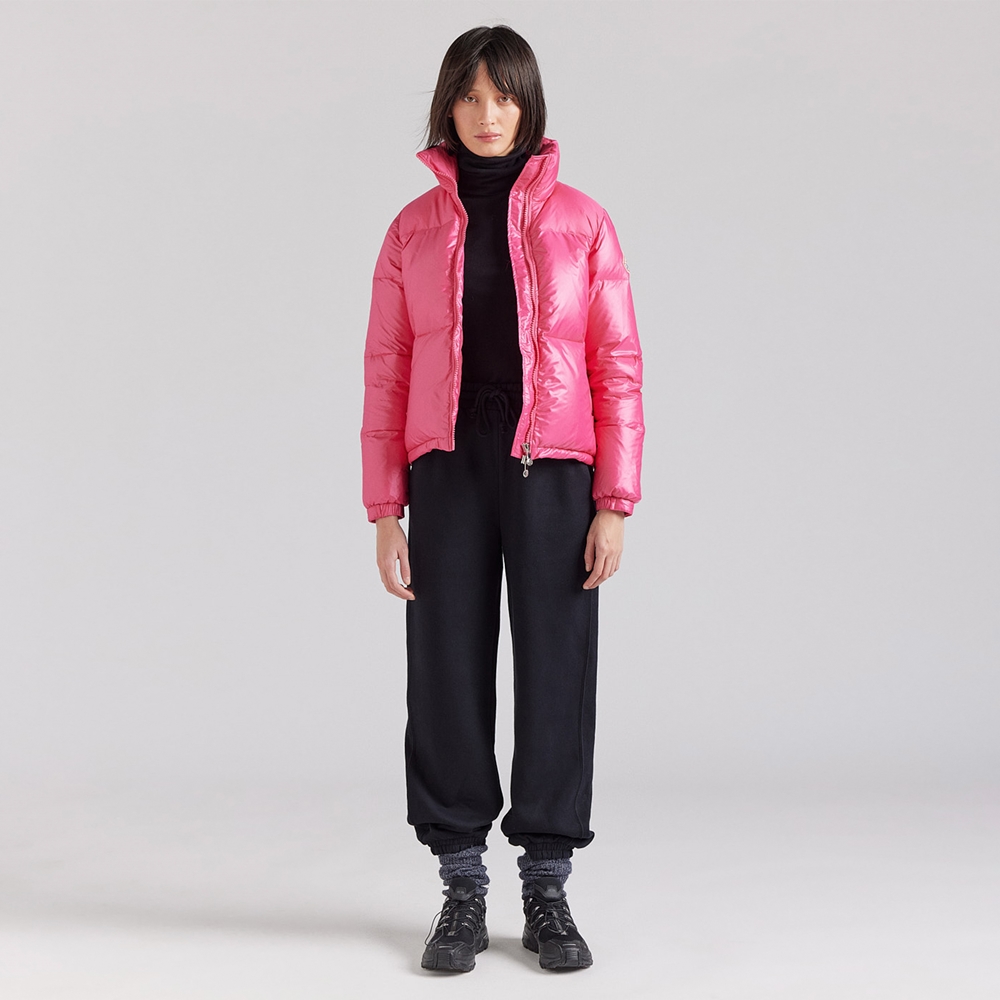 피레넥스 (24FW) 골딘 숏 앤 샤이니 다운 자켓 - 라즈베리 소르베(Pyrenex (24FW) GOLDIN Short and Shiny Down Jacket - Raspberry Sorbet) - 2