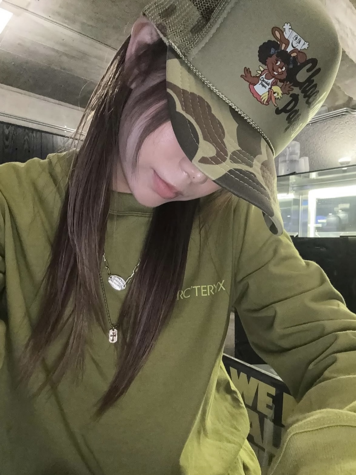 (W) Arc'teryx Kragg Cotton Bird Crew Neck Olive Moss Euphoria 착용 스타일