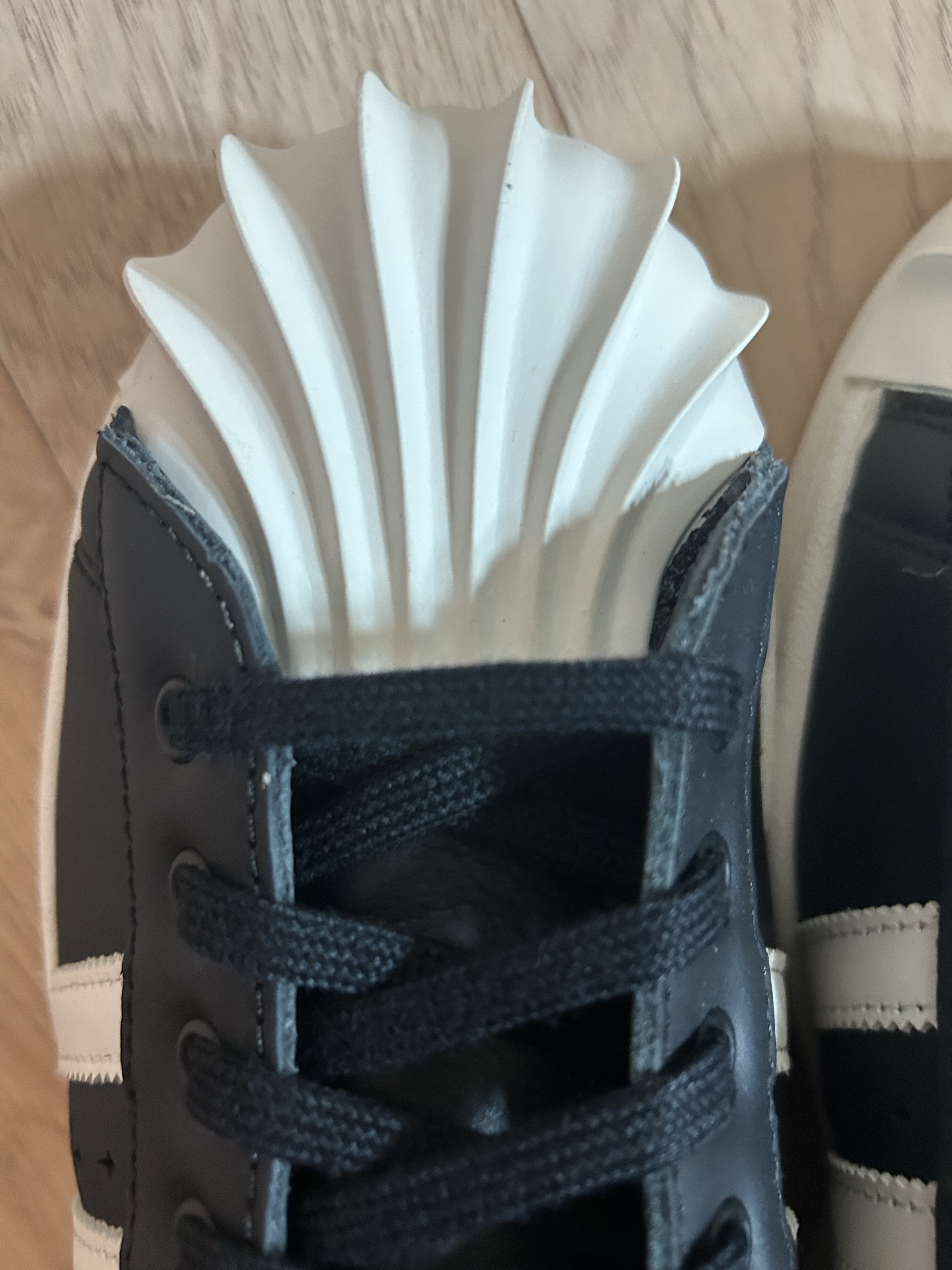 Adidas x Thug Club Superstar Boot Luxe Core Black Off White 착용 스타일