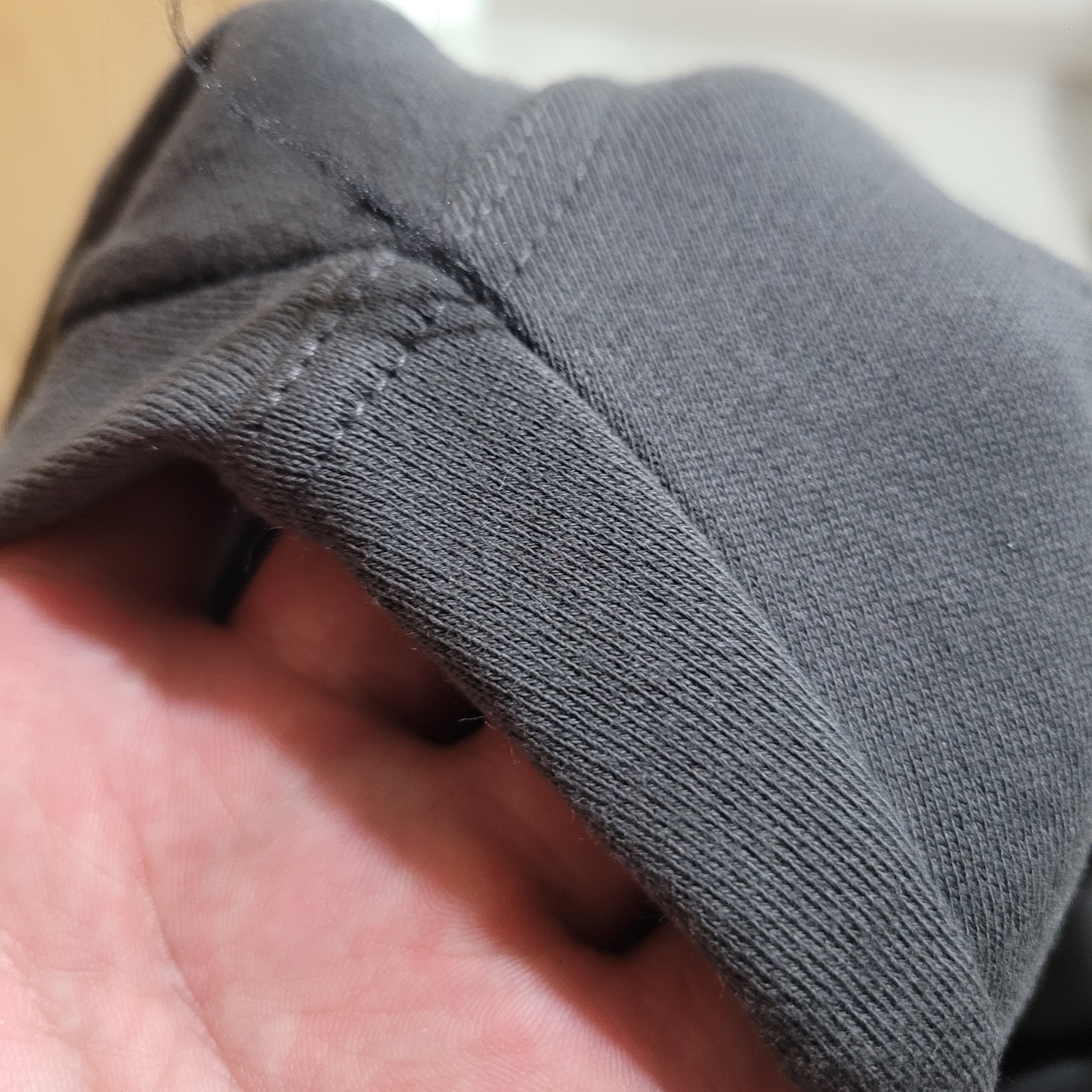 Undermycar Mu.03 Anti Fxxking Logo Play Oversized Sweat Jogger Olive 착용 스타일