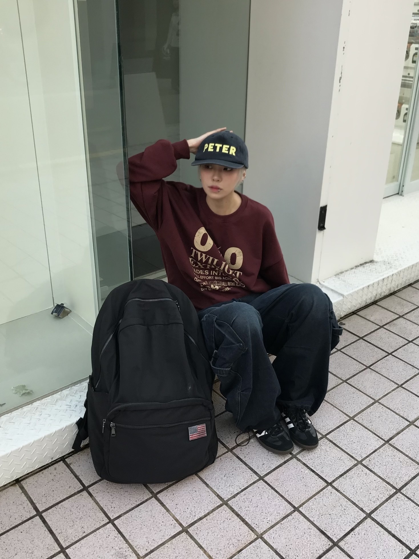 My Name is Peter 5-Panel Peter Cap Navy, Adidas Samba OG Black White Gum 착용 스타일 - 1