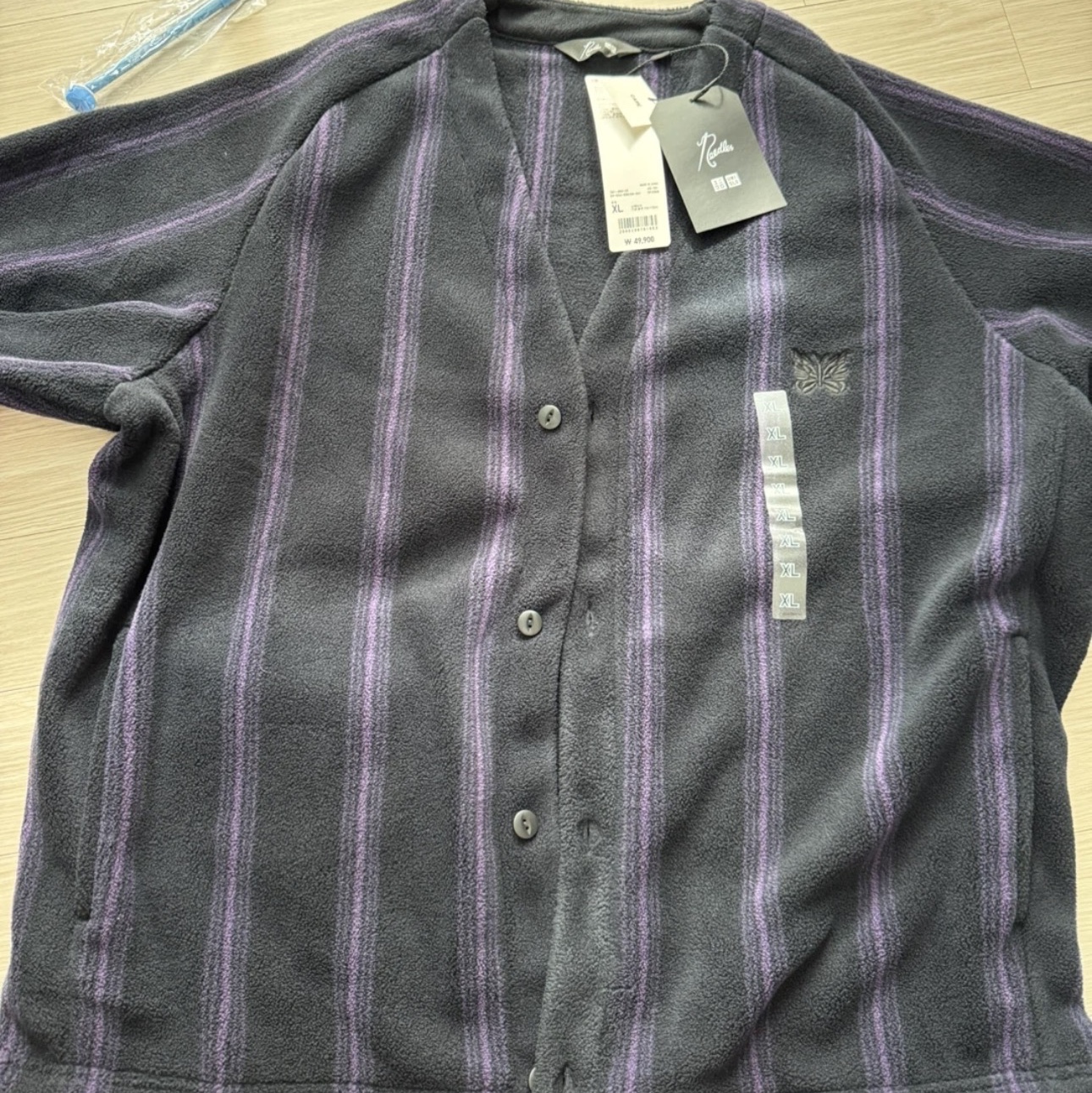 Uniqlo x Needles Fleece Oversized Cardigan Black - KR 착용 스타일