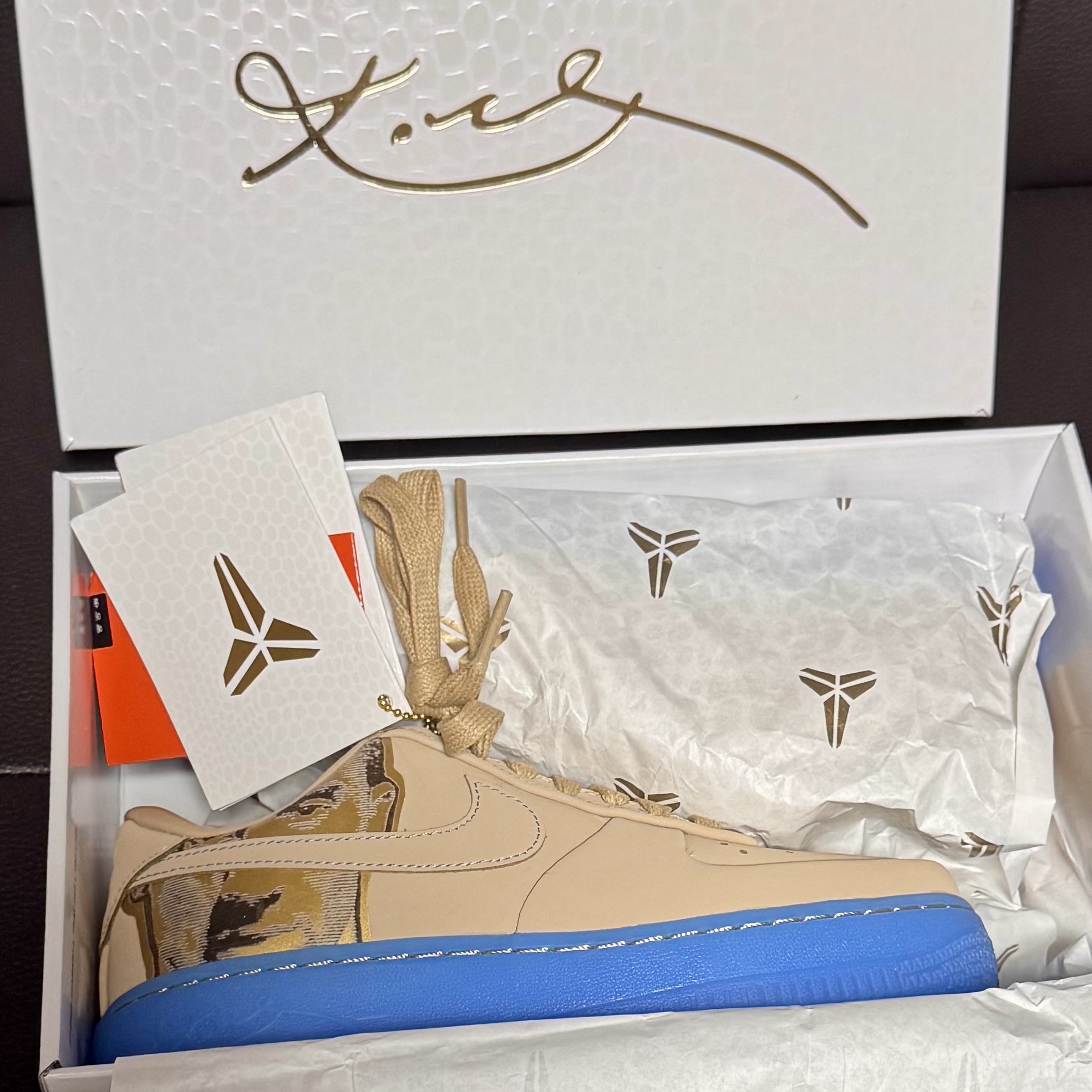 Nike x Kobe Bryant Air Force 1 Low Protro Linen and University Blue 착용 스타일