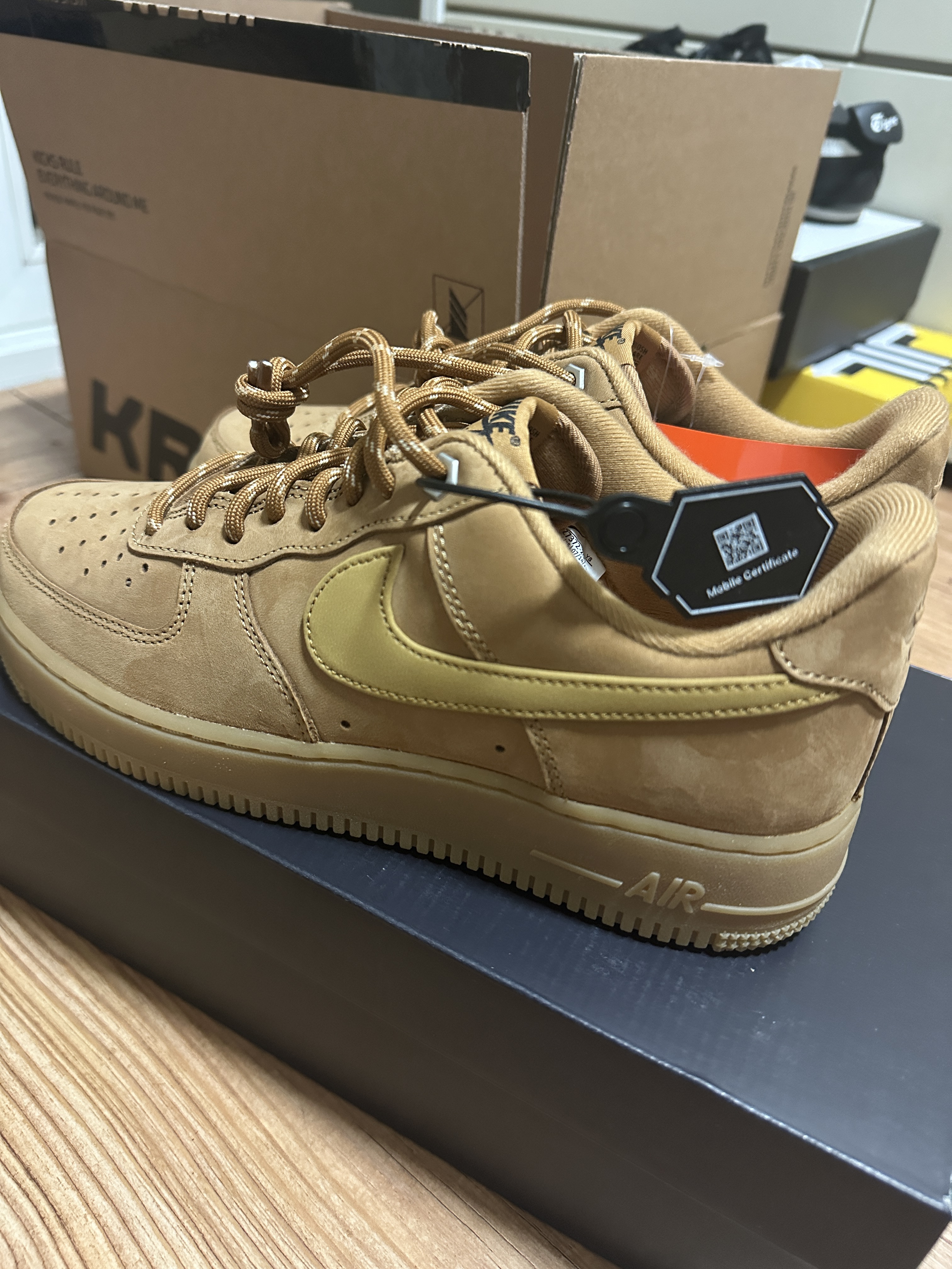 (W) Nike Air Force 1 '07 WB Flax Wheat 착용 스타일