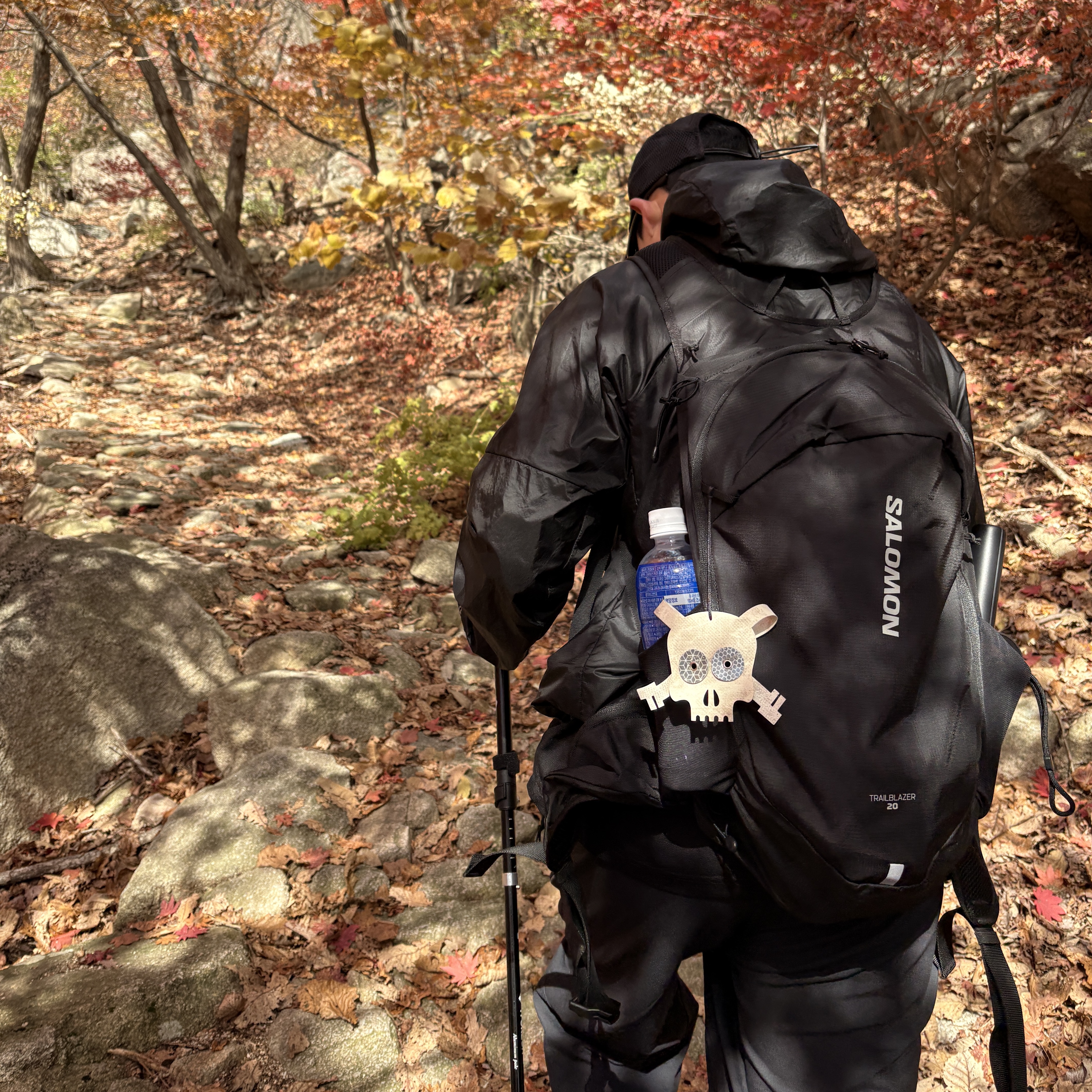 Salomon Trailblazer 20 Black 착용 스타일