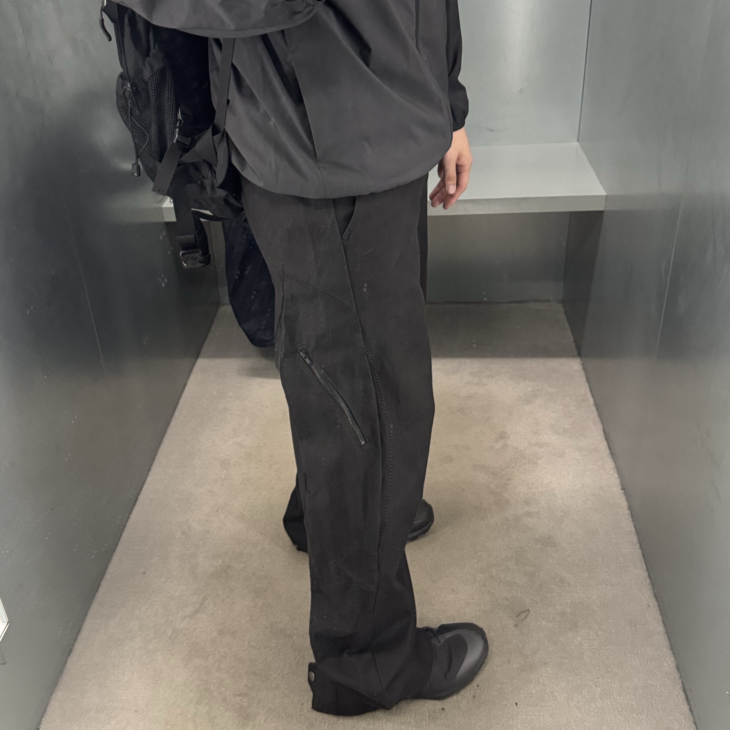Puma x Sansan Gear CLRT Pants Black, On Running x Post Archive Faction (Paf) Cloudventure Peak All Black 착용 스타일