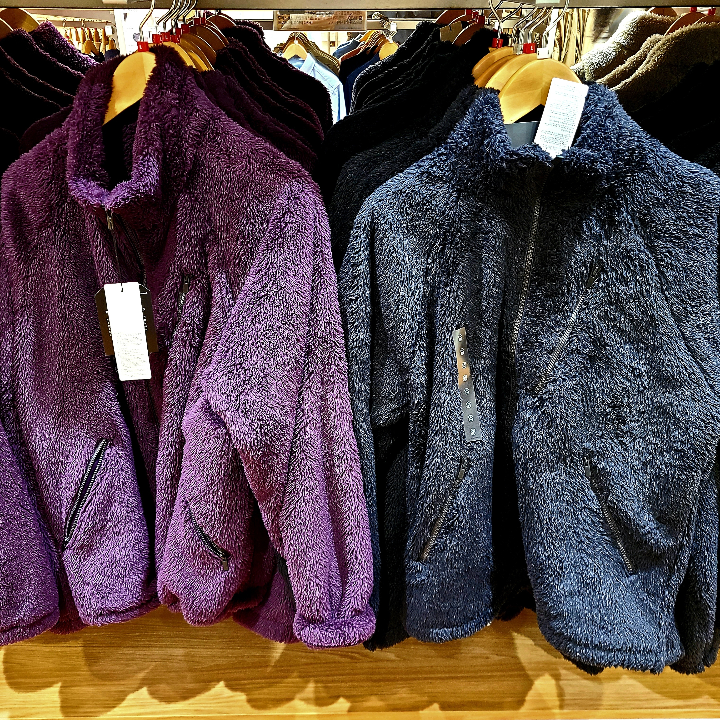 Uniqlo x Needles Fleece Jacket Purple - KR, Uniqlo x Needles Fleece Jacket Black - KR 착용 스타일