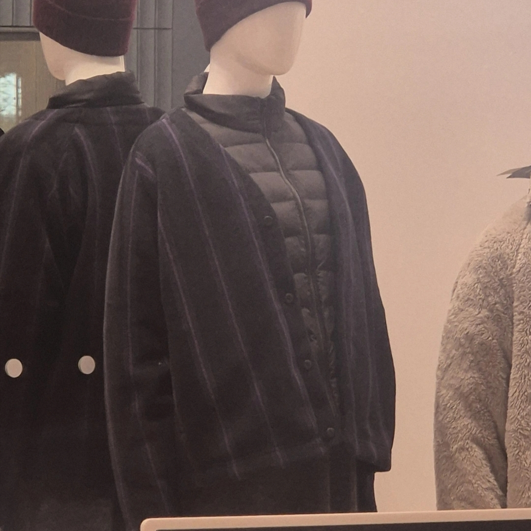 Uniqlo x Needles Fleece Oversized Cardigan Black - KR 착용 스타일 - 3