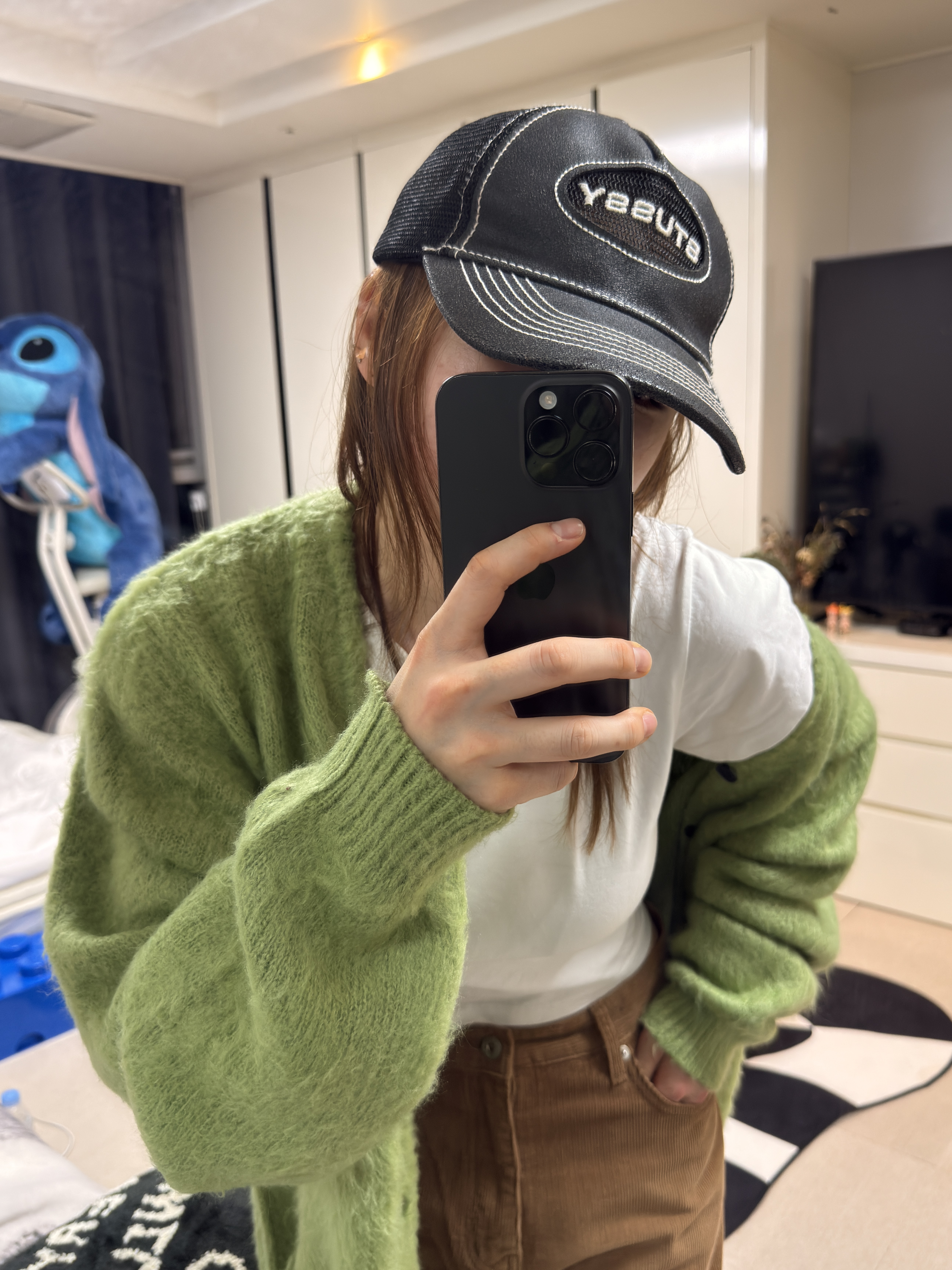 Houston Japan UNIVERD72 Mohair Touch Cardican Green 22326, Stussy Low Pro Trucker Cut-Out Leather Snapback Black 착용 스타일 - 2