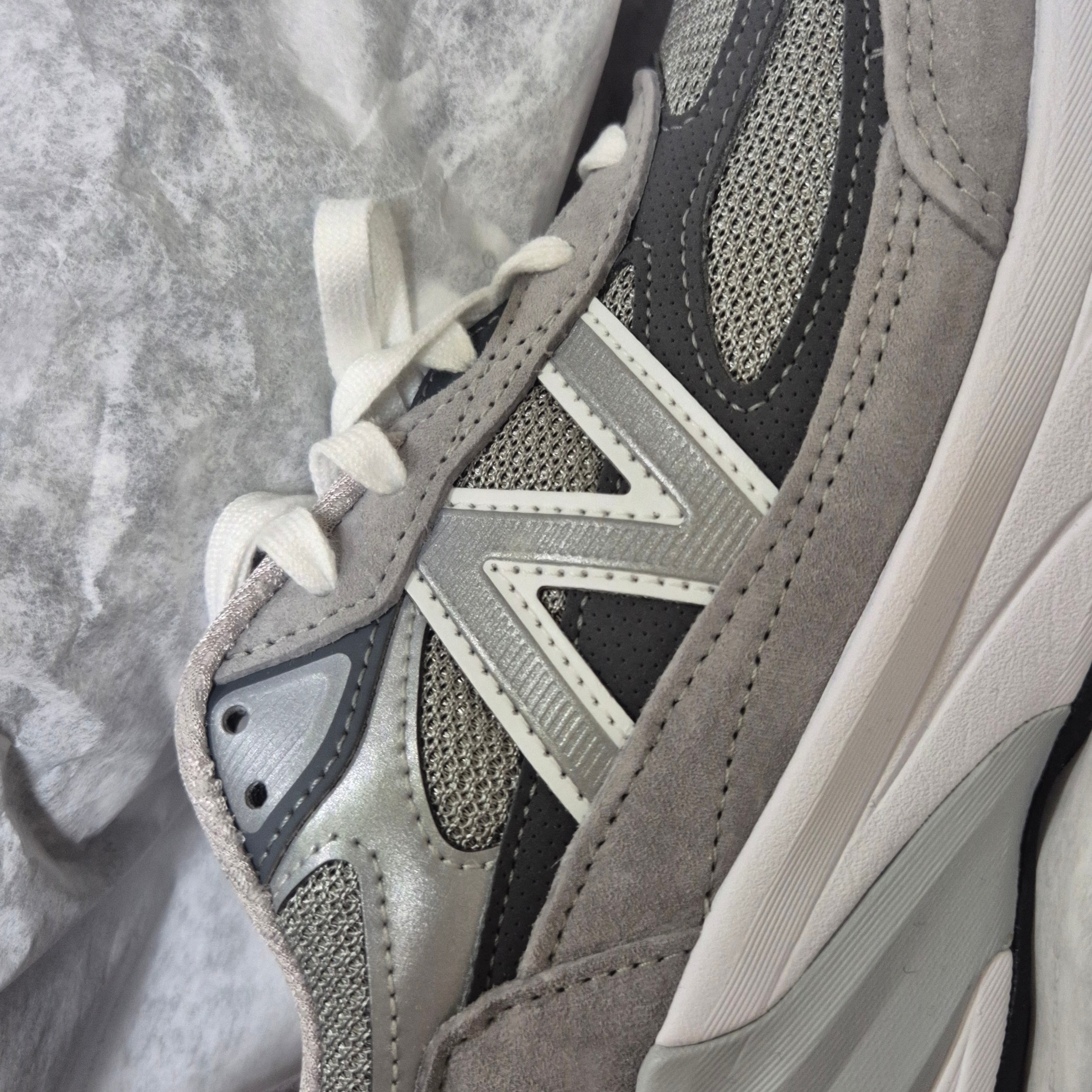 New Balance 990v6 Made in USA Grey - D Standard 착용 스타일
