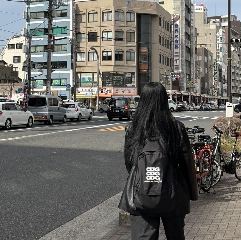 CDG Backpack Black 착용 스타일