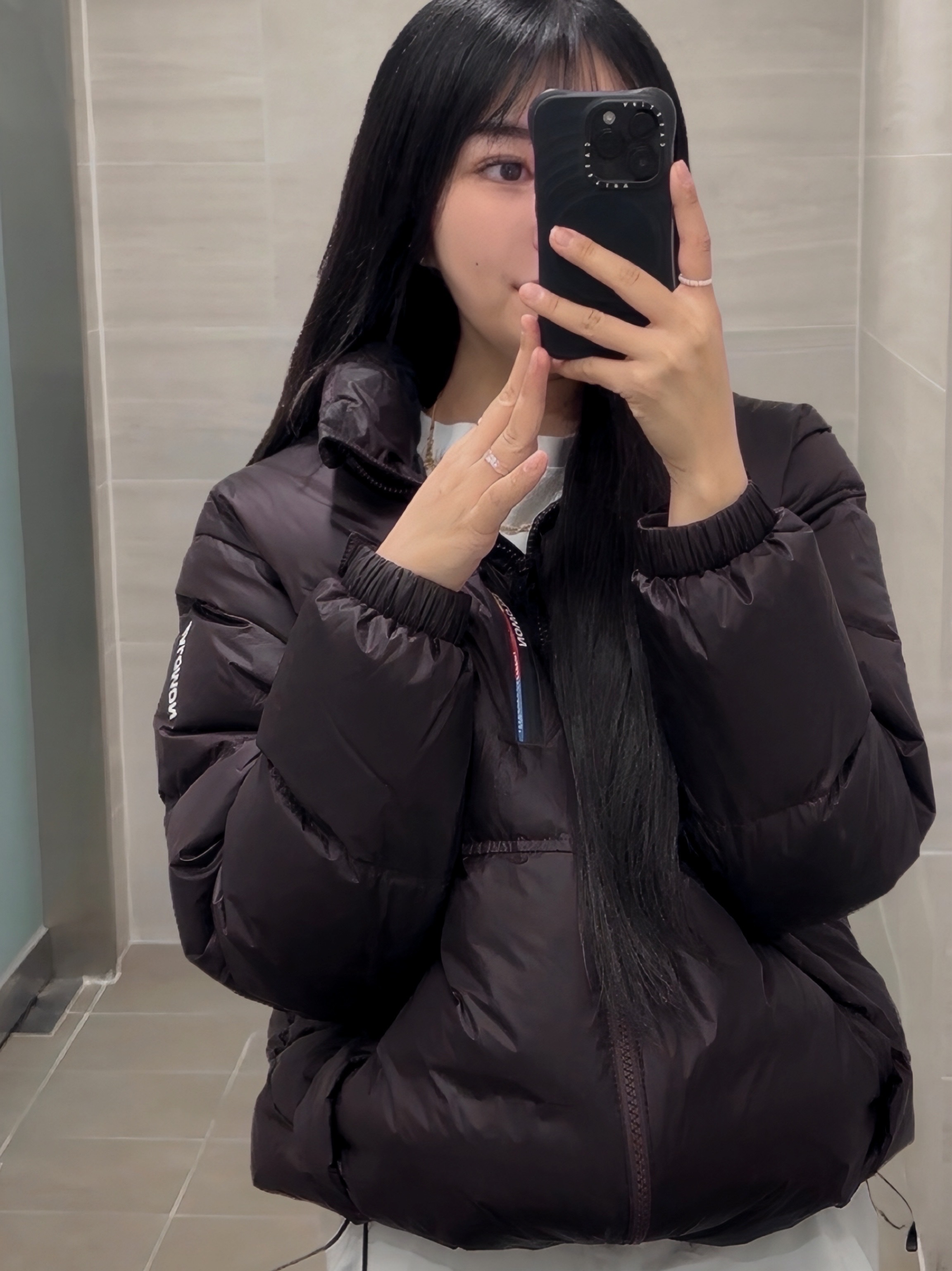 (W) Salomon Contour Down Jacket Chocolate 착용 스타일 - 1