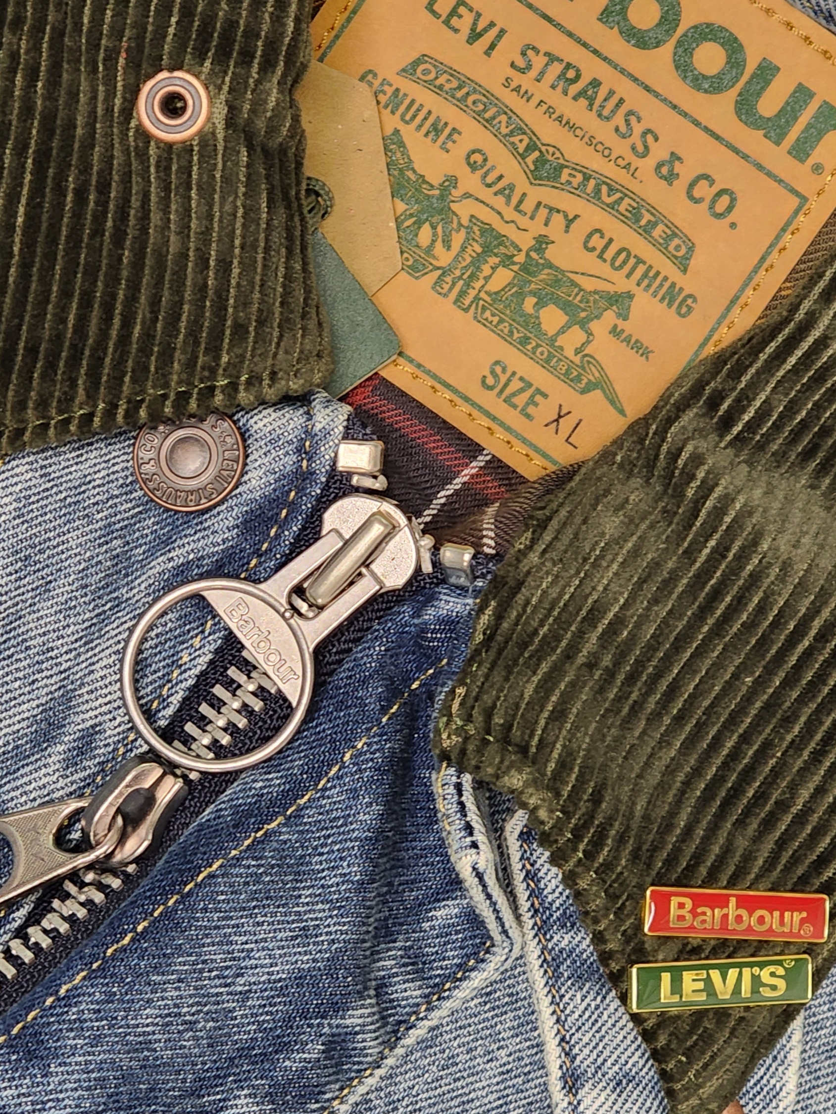 Levi's x Barbour Type II Trucker Jacket Vintage Washed Denim, Supreme Box Logo Hooded Sweatshirt Ash Grey - 23FW 착용 스타일 - 5