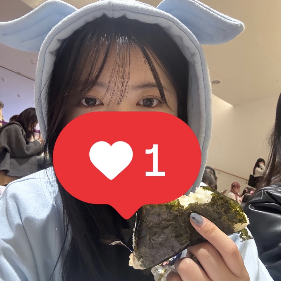 Yegg Wing hoodie  sky blue 착용 스타일 - 1