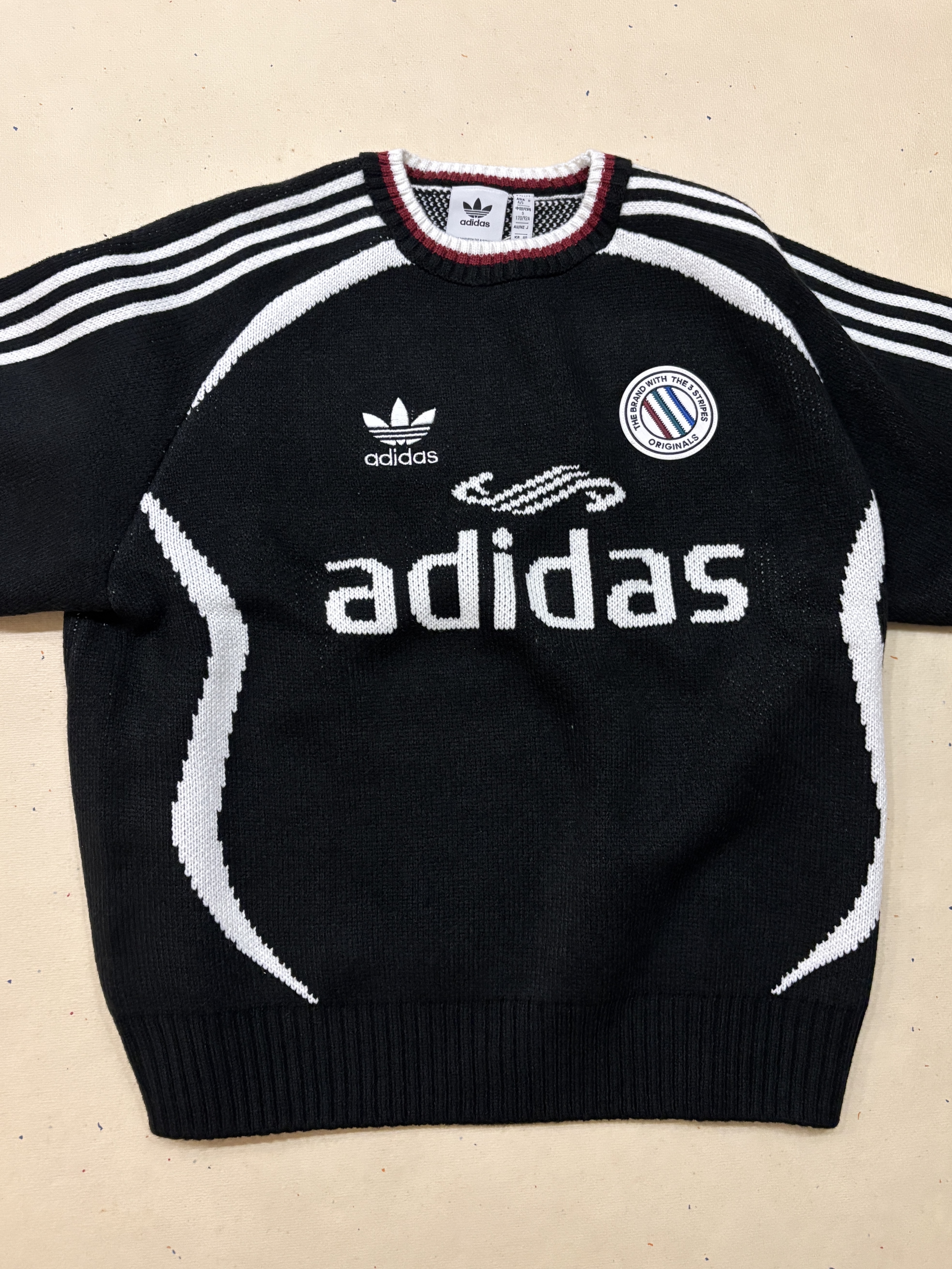 Adidas Originals Adicolor Basic Pullover Sweater Black - US Sizing 착용 스타일 - 1