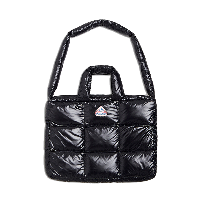 피레넥스 (24`s) ALYX 빅 퀄티드 토트 백 - 블랙(Pyrenex (24's) ALYX Big Quilted Tote Bag - Black)