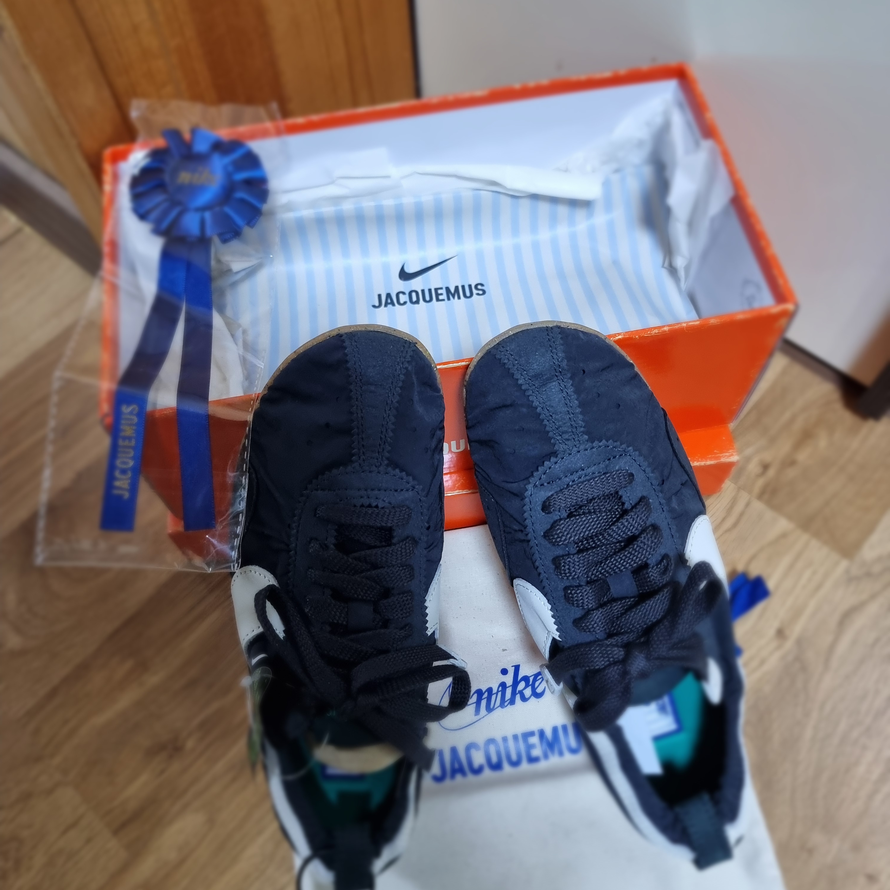Nike x Jacquemus Moon Shoe SP Off Noir Cashmere 착용 스타일 - 2