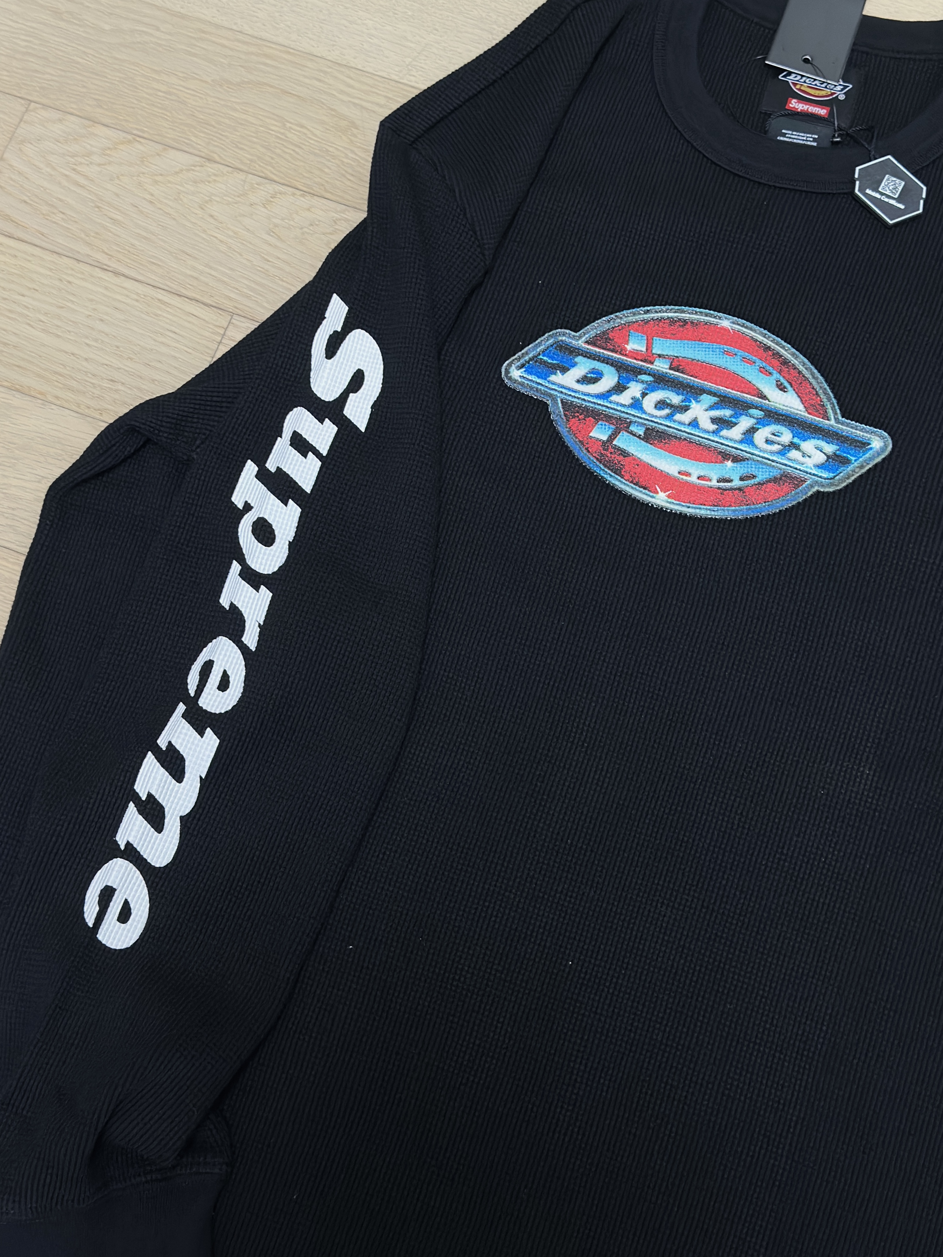 Supreme x Dickies Thermal Black - 25FW, Flavorism VTG Washed Cargo Pants Black 착용 스타일 - 2