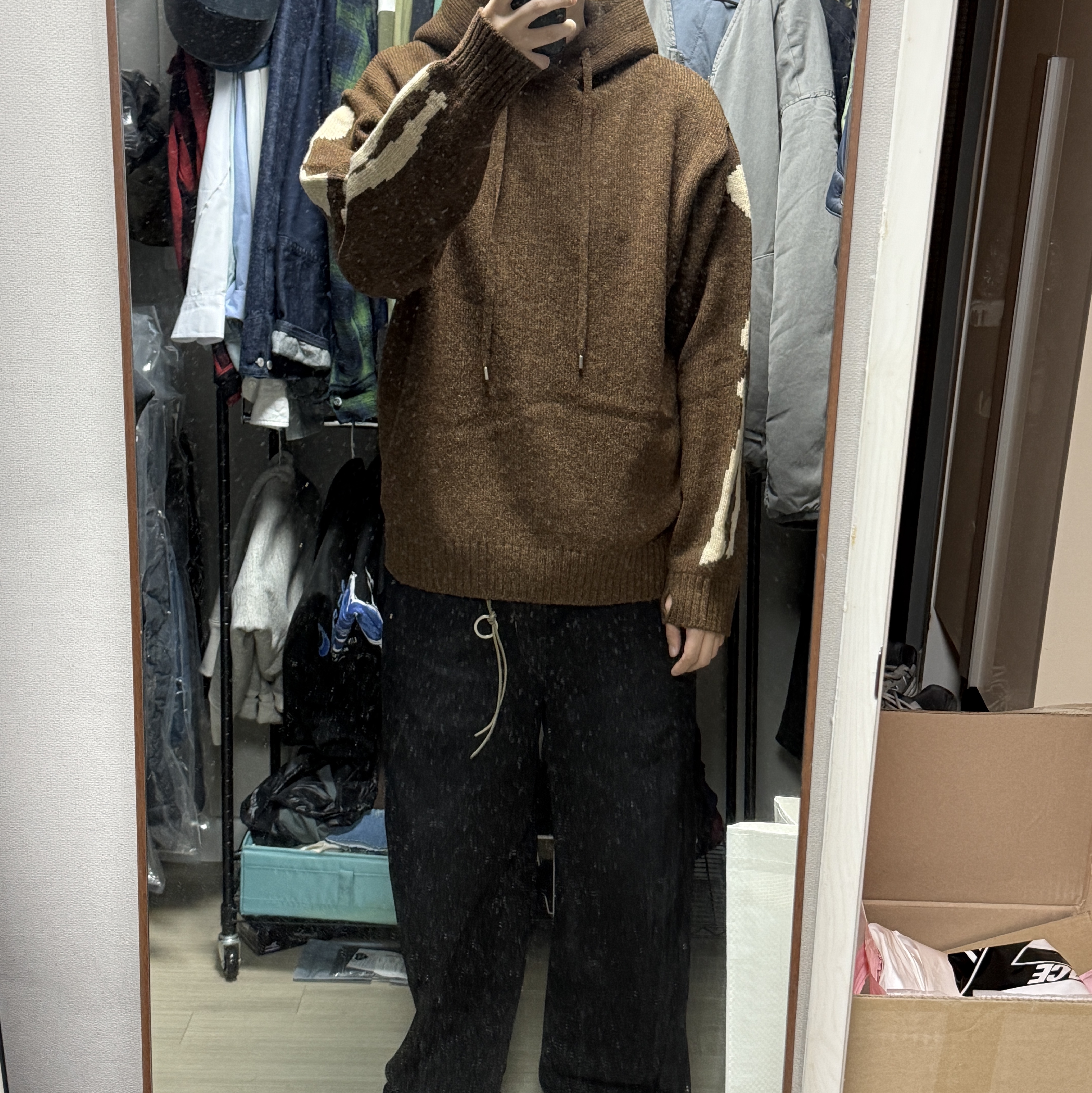 Kapital 5G Wool Bone Hooded Sweater Brown 착용 스타일 - 1