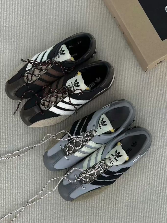 Adidas x Song for the Mute Country OG Grey Two Core Black, Adidas x Song for the Mute Country OG Core Black Core White 착용 스타일