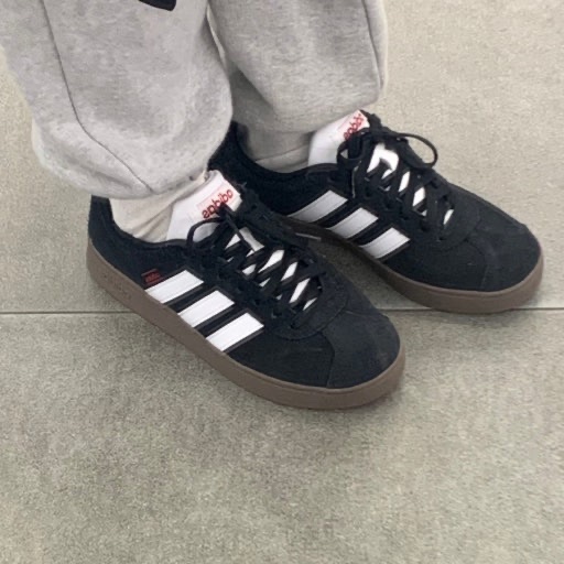 Adidas VL Court 2.0 Black White 착용 스타일