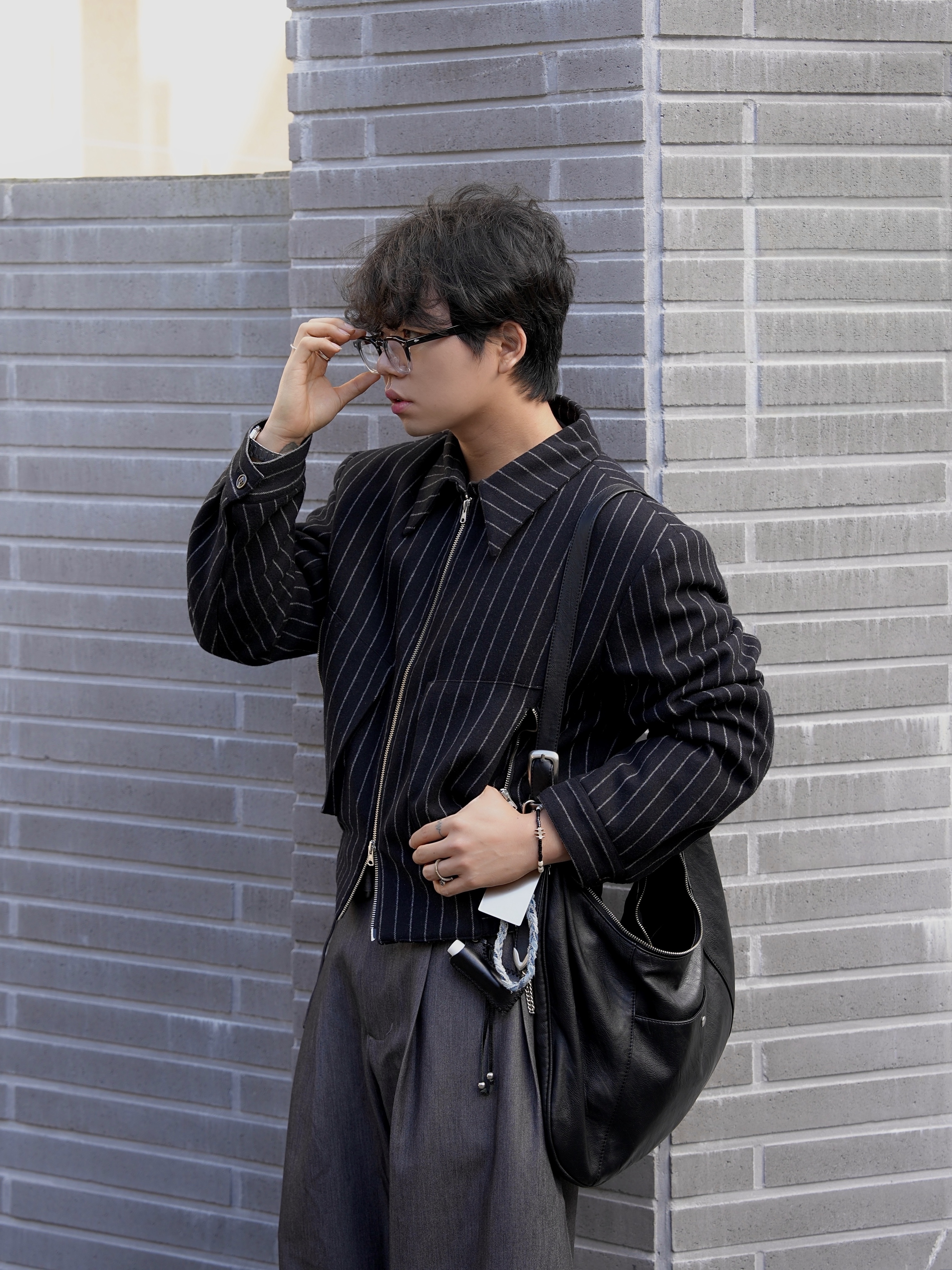 lash Clift Black Gradation, Balenciaga Tractor Loafers Black 착용 스타일 - 4