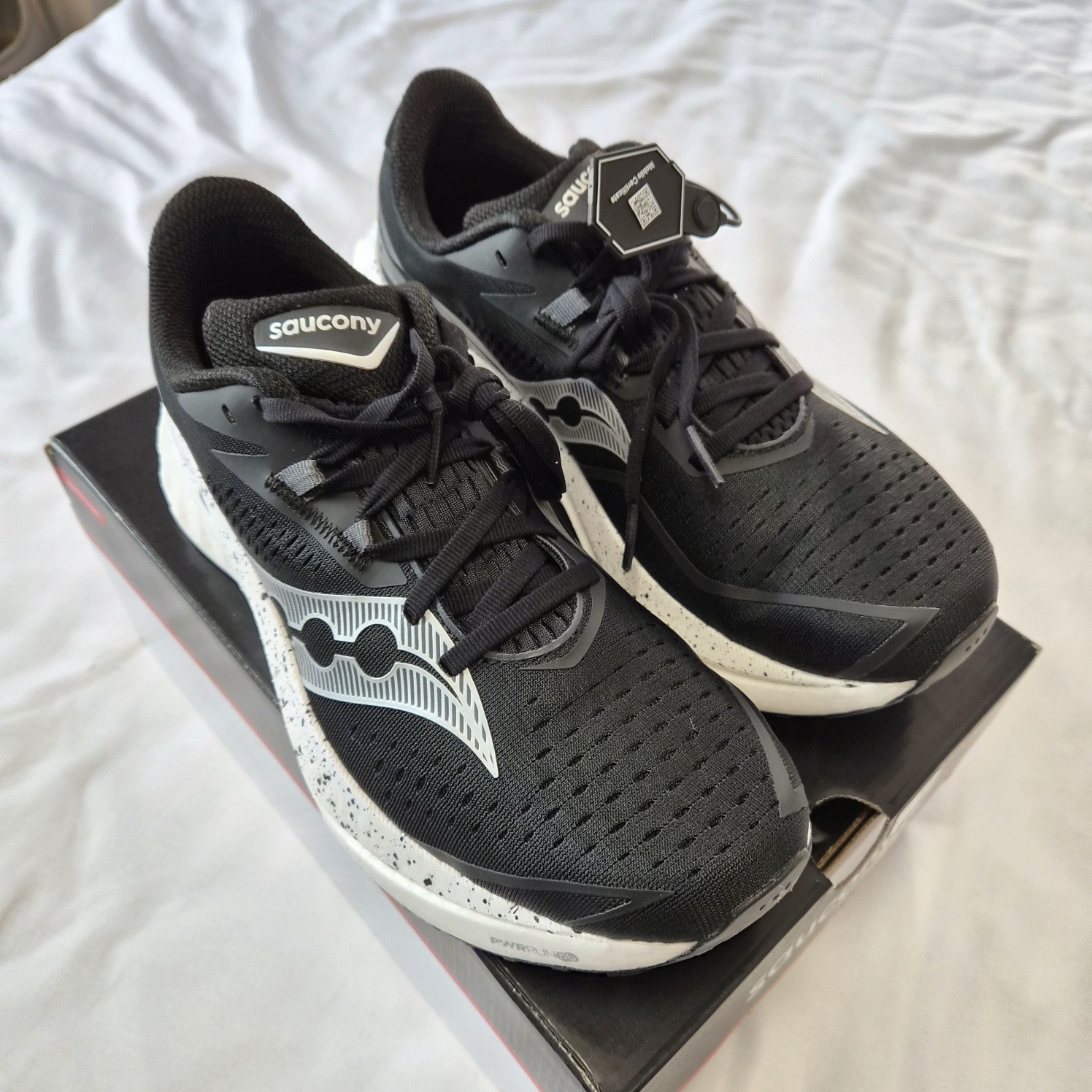 Saucony Endorphin Speed 4 Black 착용 스타일
