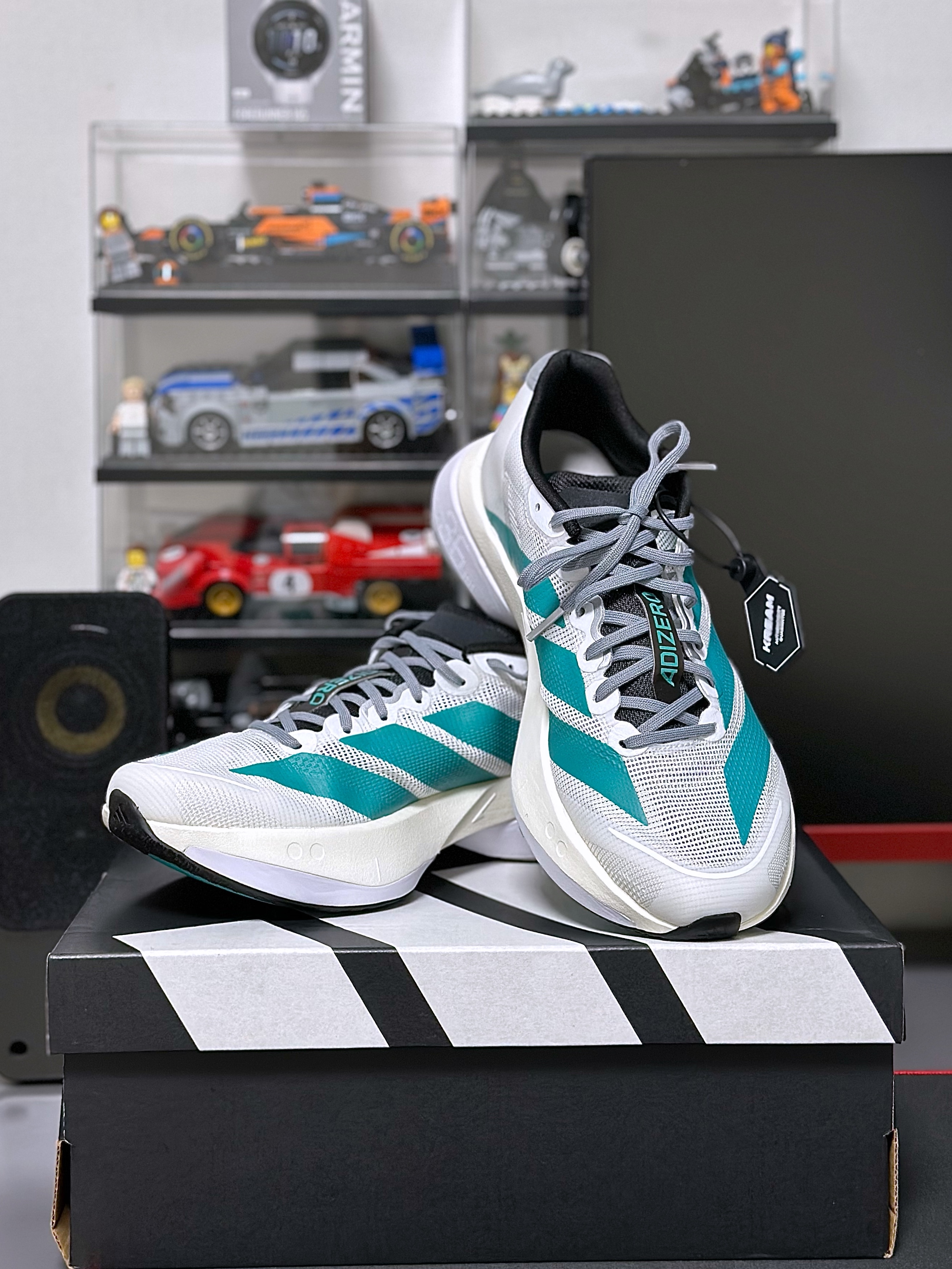 Adidas Adizero Boston 13 Cloud White Pure Teal 착용 스타일