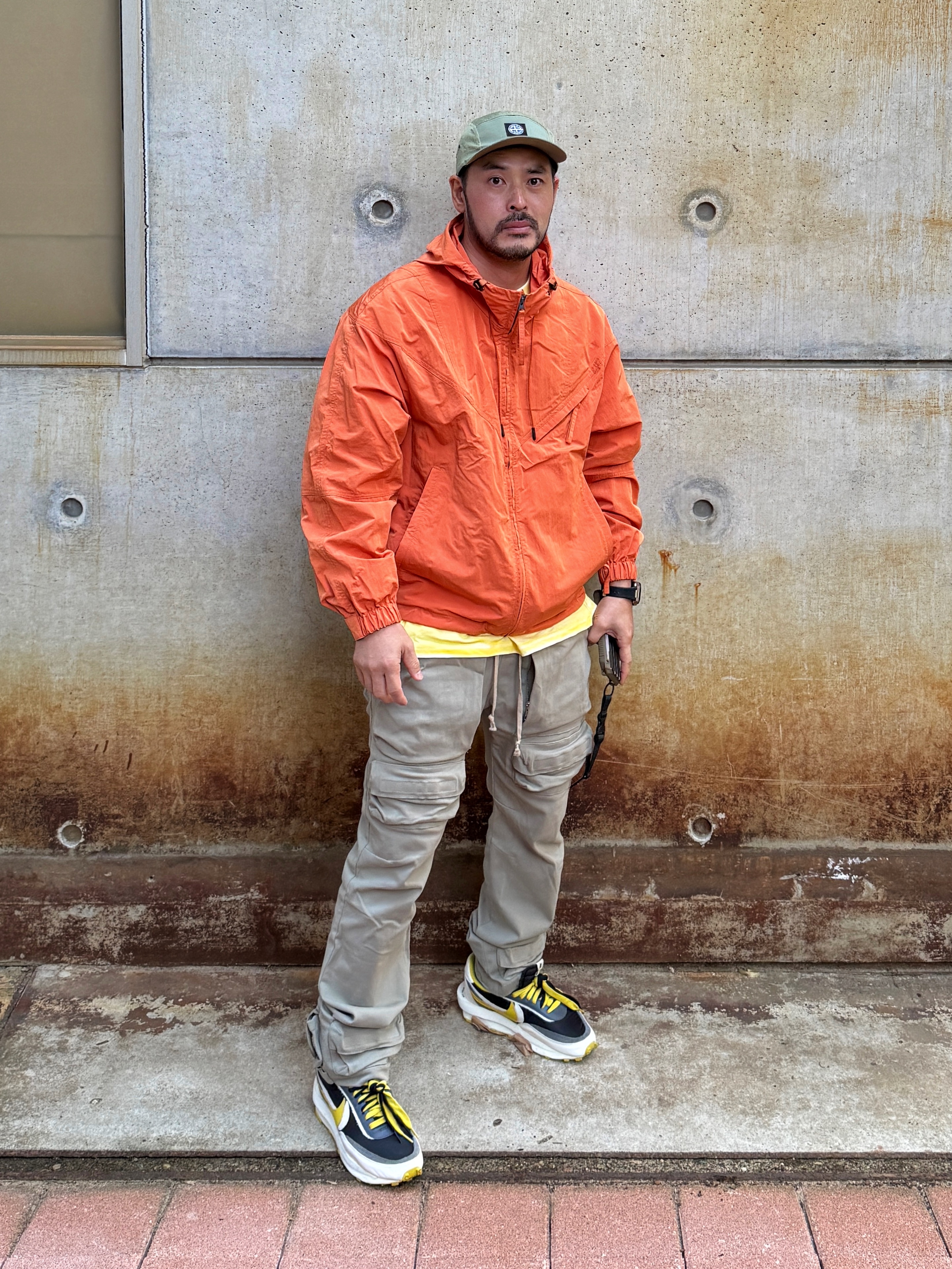 Nike x Sacai x Undercover LDWaffle Black Bright Citron 착용 스타일 - 3