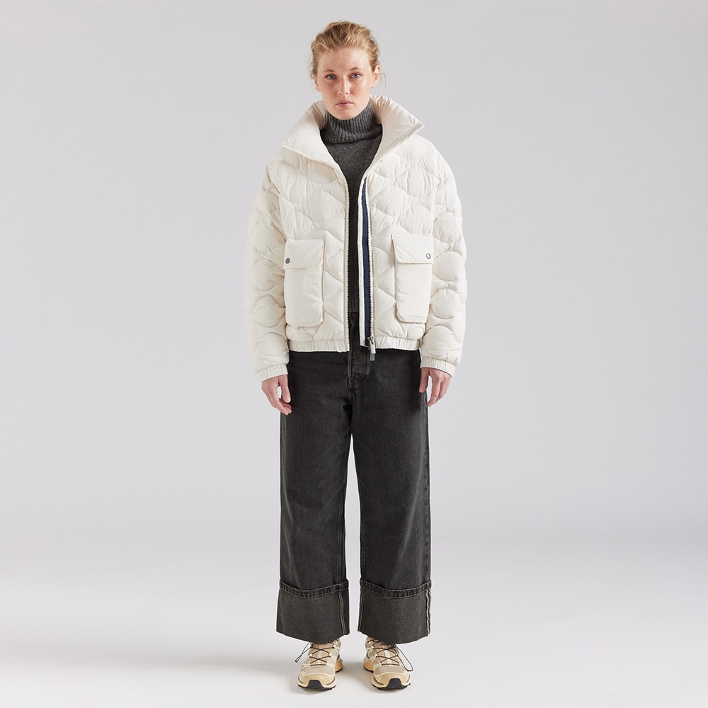 피레넥스 (24FW) 에놀라 숏 봄버 다운 자켓 - 초크(Pyrenex (24FW) ENOLA Short Bomber Down Jacket - Chalk) - 2