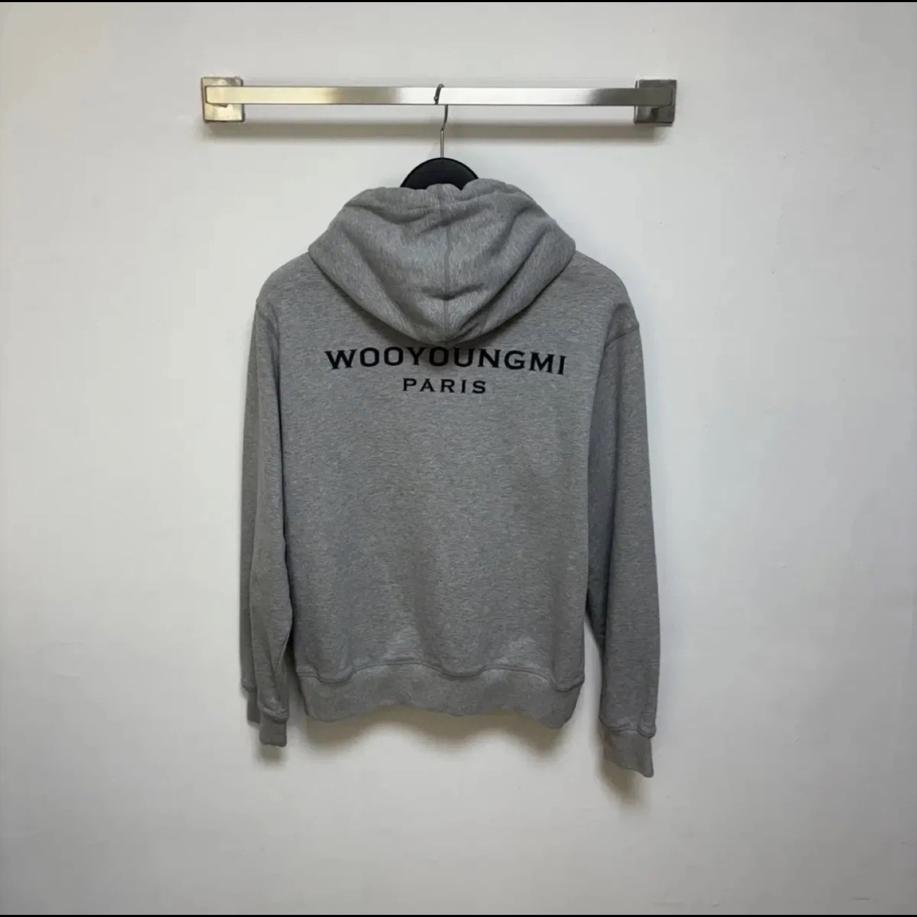 Wooyoungmi Back Logo Hoodie Gray - 24FW 착용 스타일