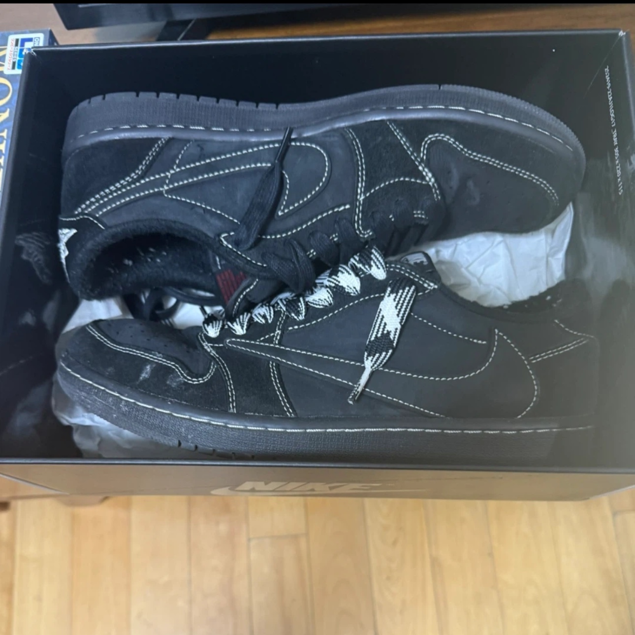 Jordan 1 x Travis Scott Retro Low OG SP Black Phantom 착용 스타일