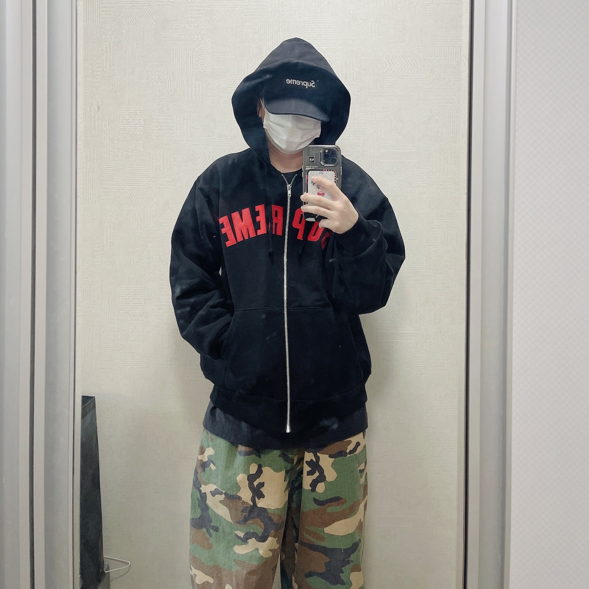 Supreme Arc Thermal Lined Zip Up Hooded Sweatshirt Black - 25FW, Supreme Washed Chino Twill Camp Cap Black 착용 스타일