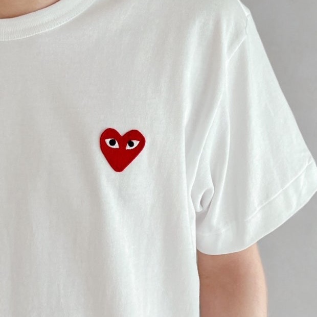 Play Comme des Garcons Little Red Heart T-Shirt White 착용 스타일