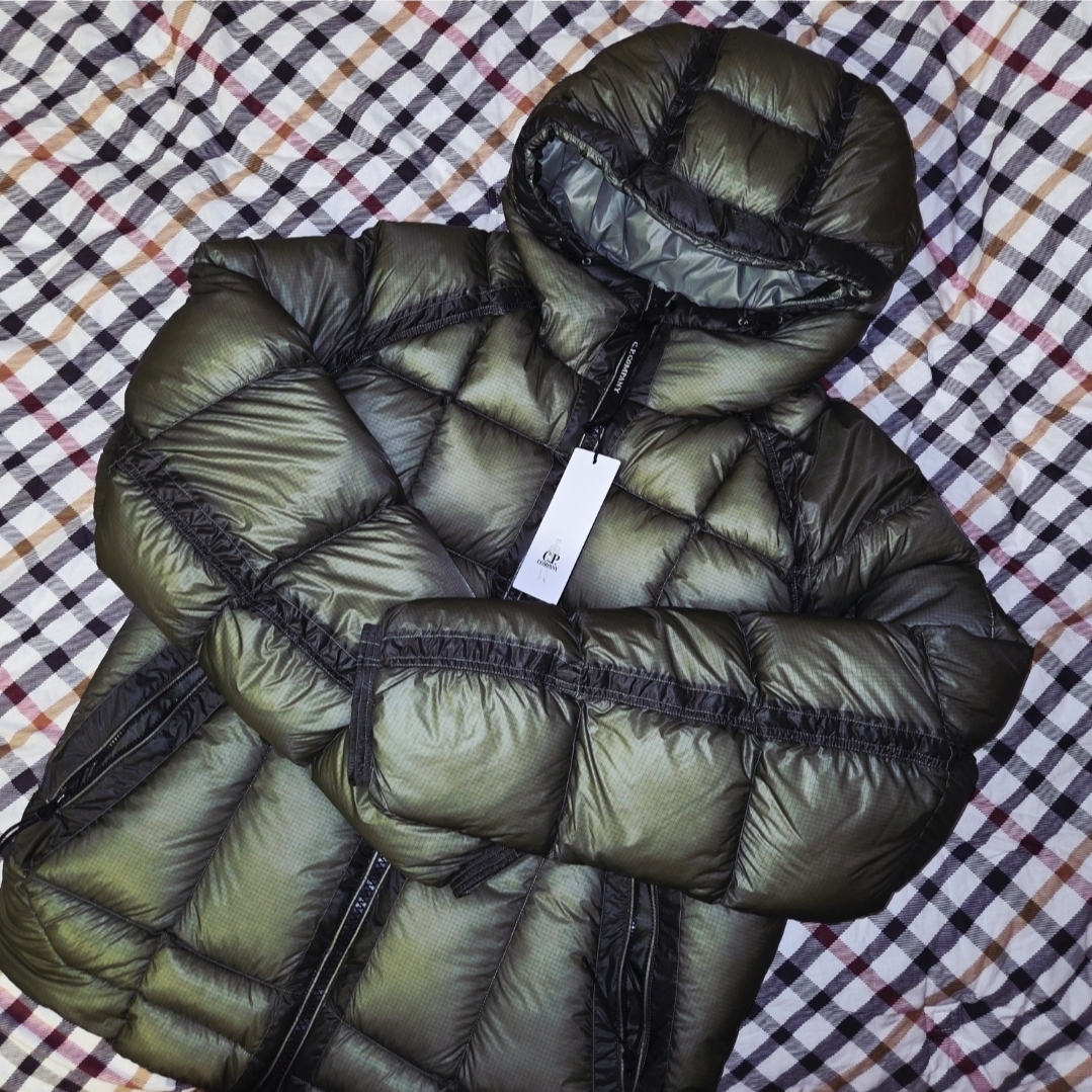 C.P. Company D.D. Shell Hooded Down Jacket Seagrass - 25FW 착용 스타일