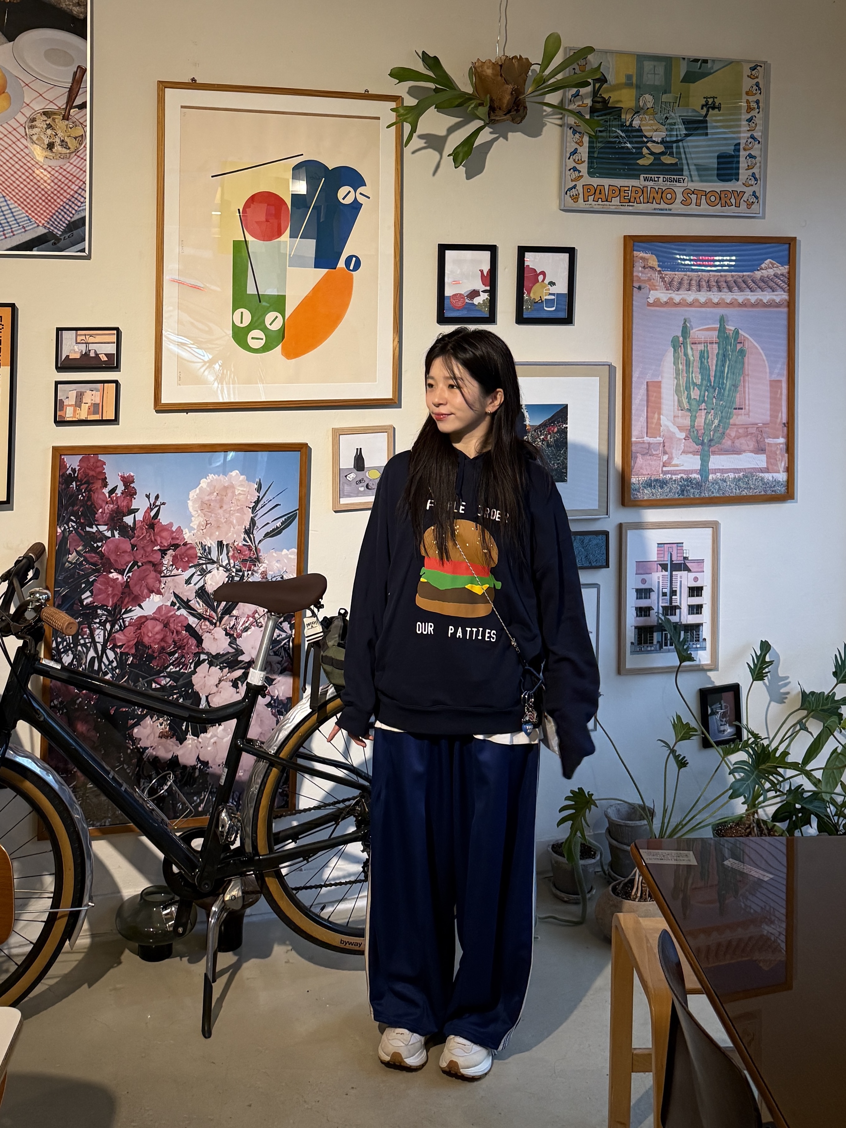 Nike x Sacai VaporWaffle White and Gum, Uniqlo UT x CPFM x SpongeBob Sweat Pull Parka C Navy 착용 스타일
