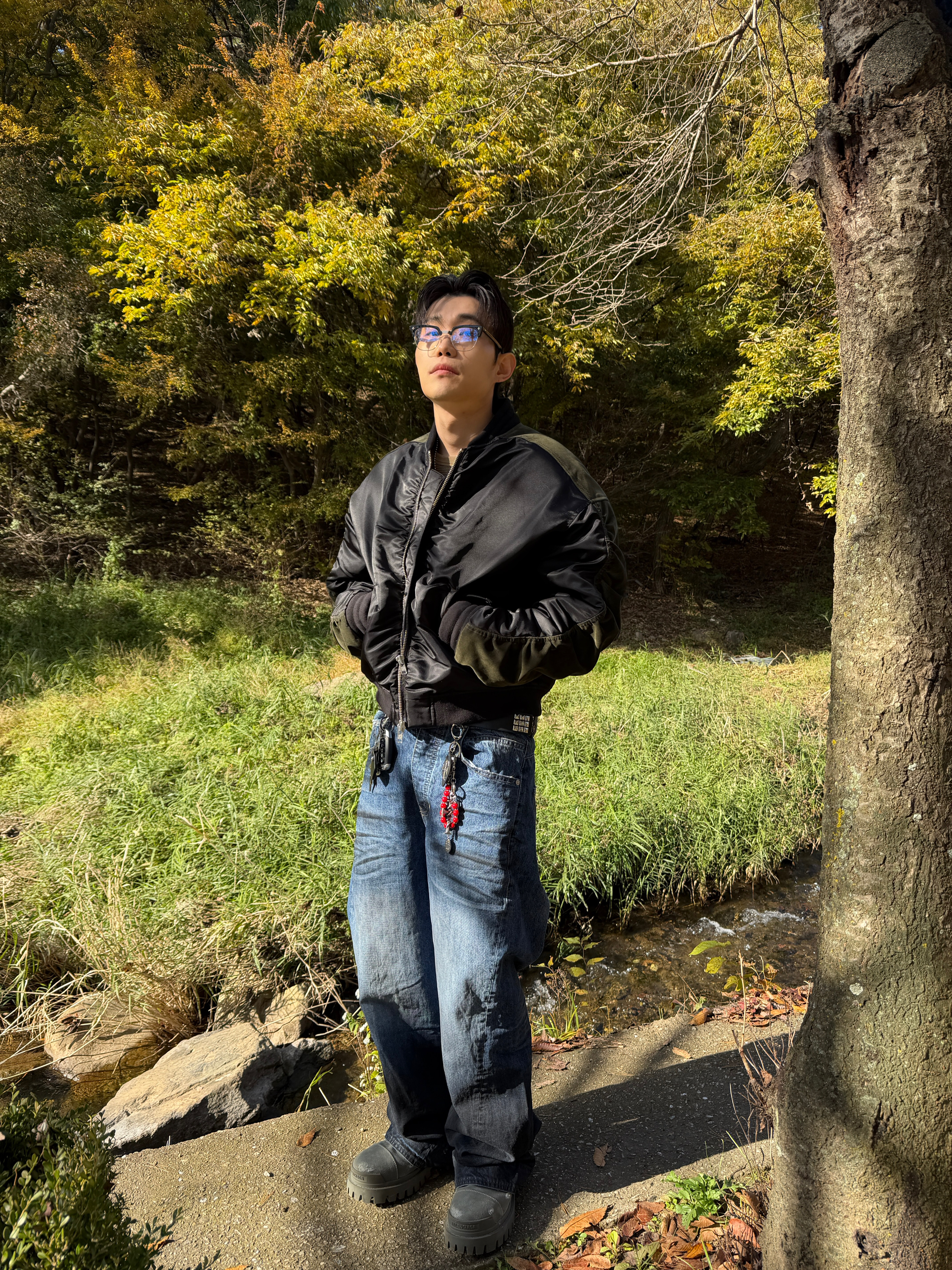 lash Gordon Black and Silver, [더블적립]Farfromwhat Far Backline Contrast Bomber 착용 스타일 - 7