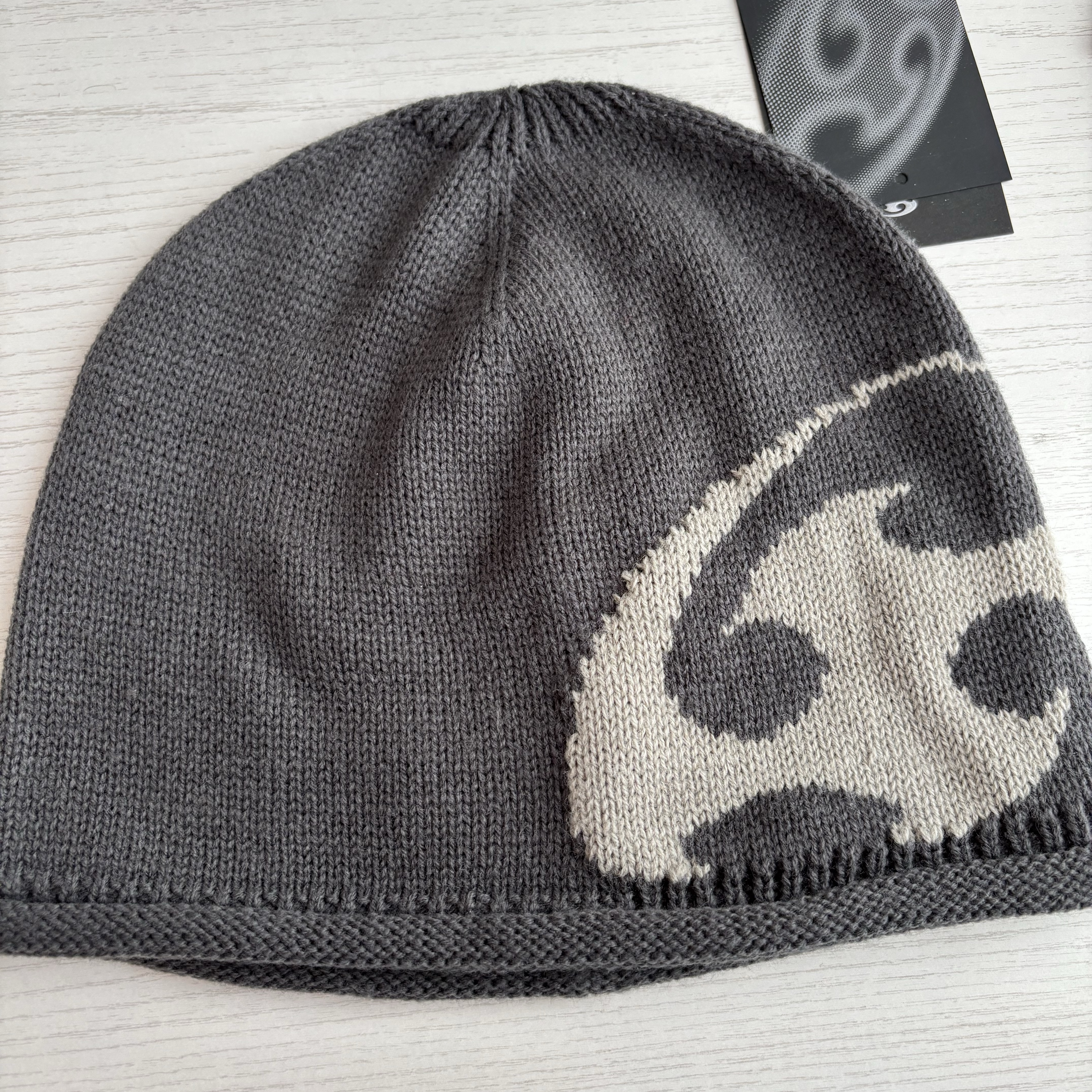 Sansan Gear Logo Beanie Charcoal - 24SS 착용 스타일 - 1