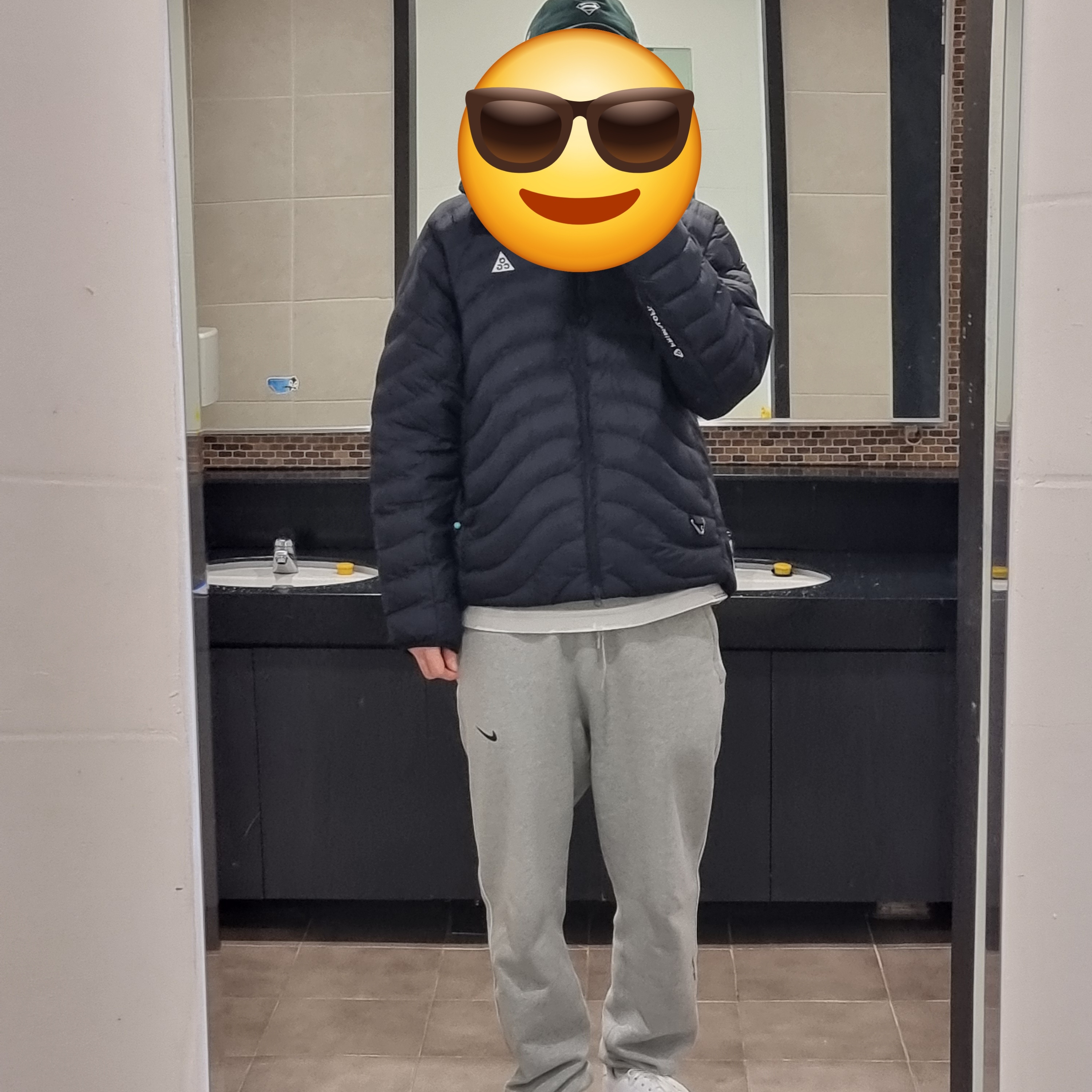 Nike ACG Lava Flow Therma-Fit ADV Jacket Black Summit White - Asia, Nike x Supreme Air Force 1 Low White 착용 스타일 - 1